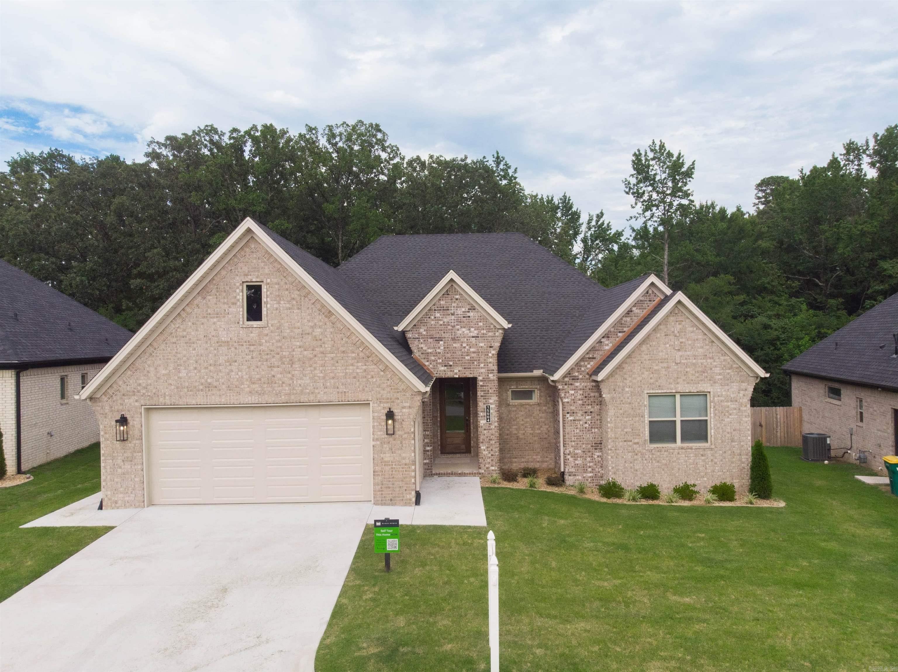 15004  Matterhorn  Maumelle, AR