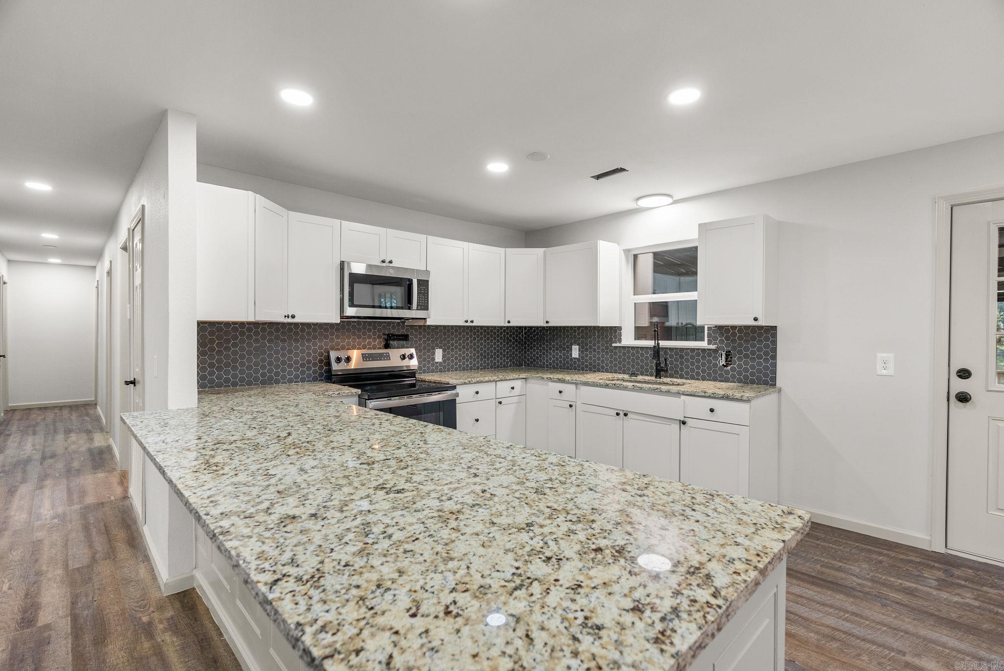 2412 S HWY 9 Perryville, AR 72126