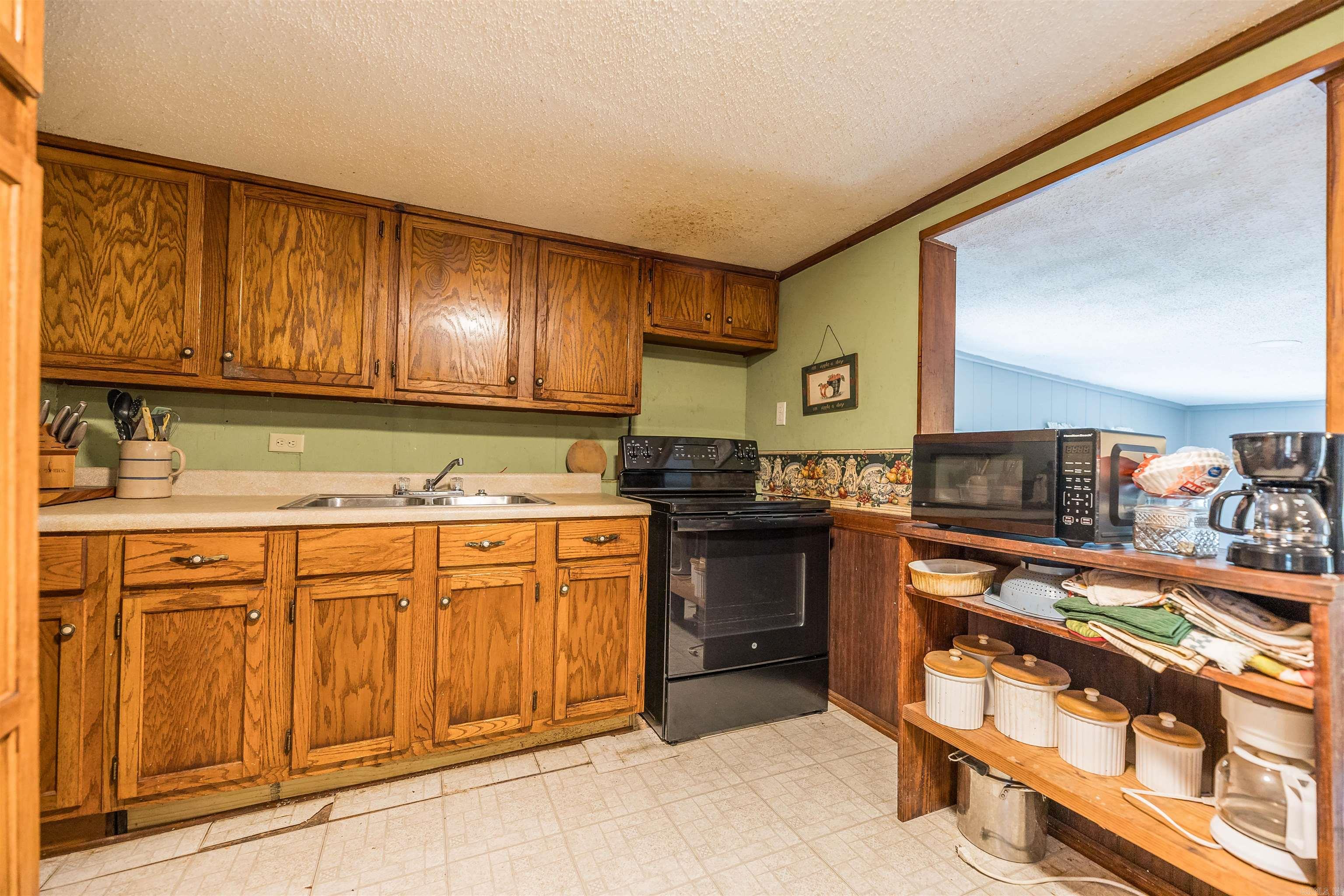 396 Highway 387  Chidester, AR