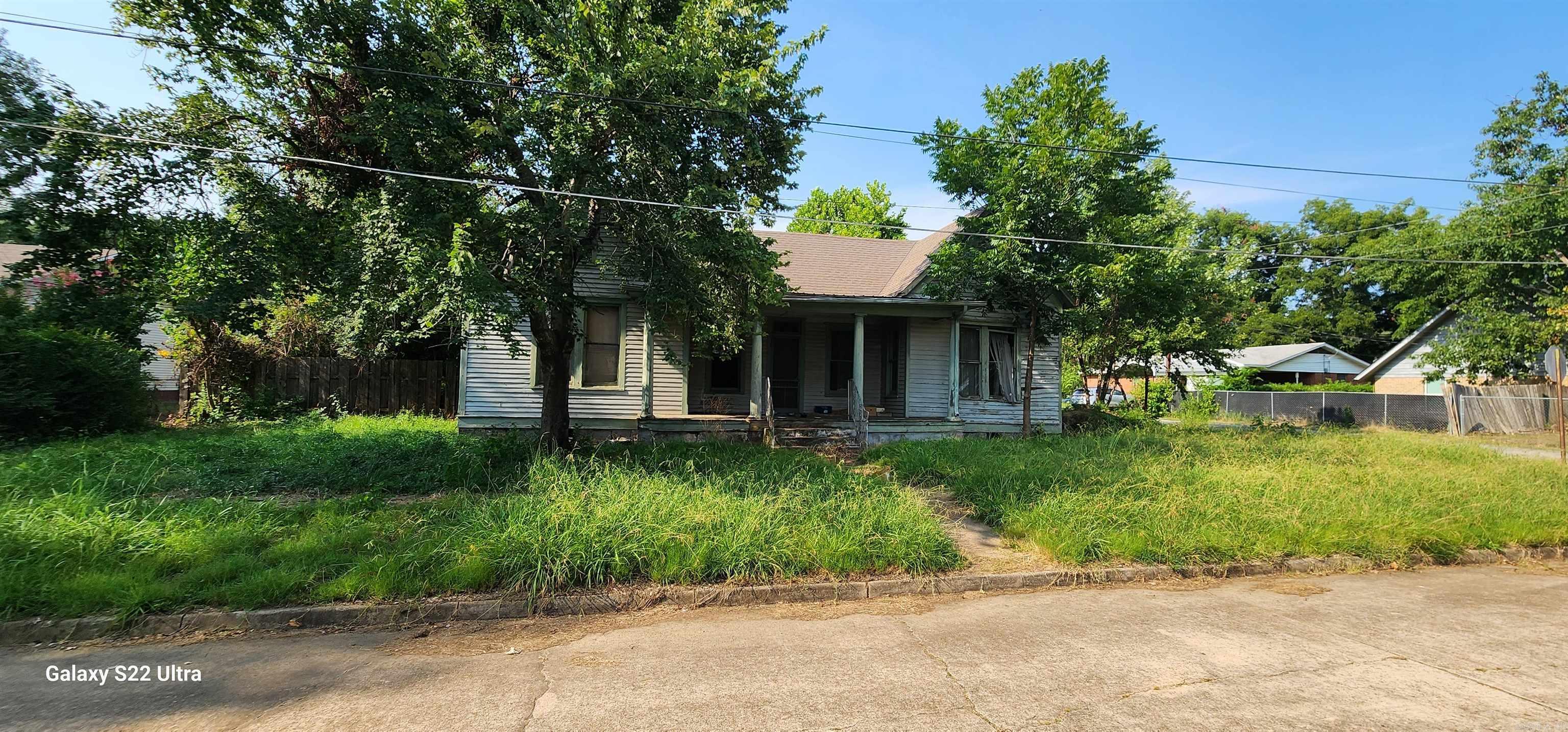 311 E Church Street Paris, AR 72855