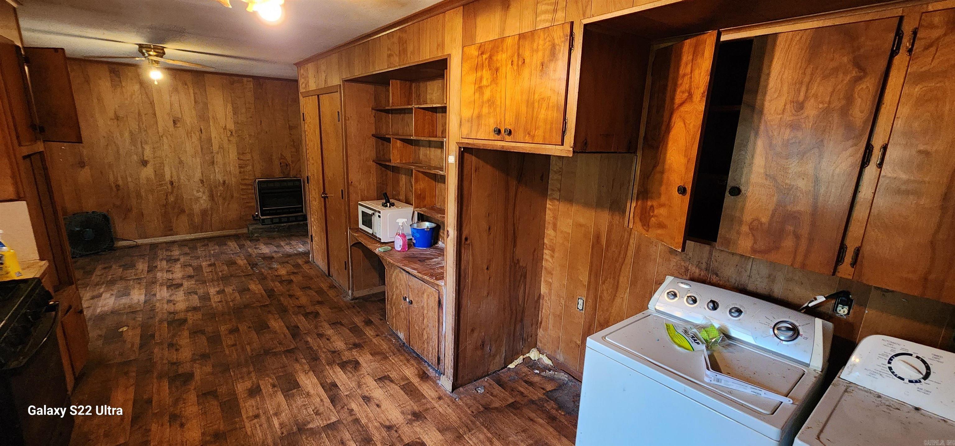 2710 E Walnut Street Paris, AR 72855