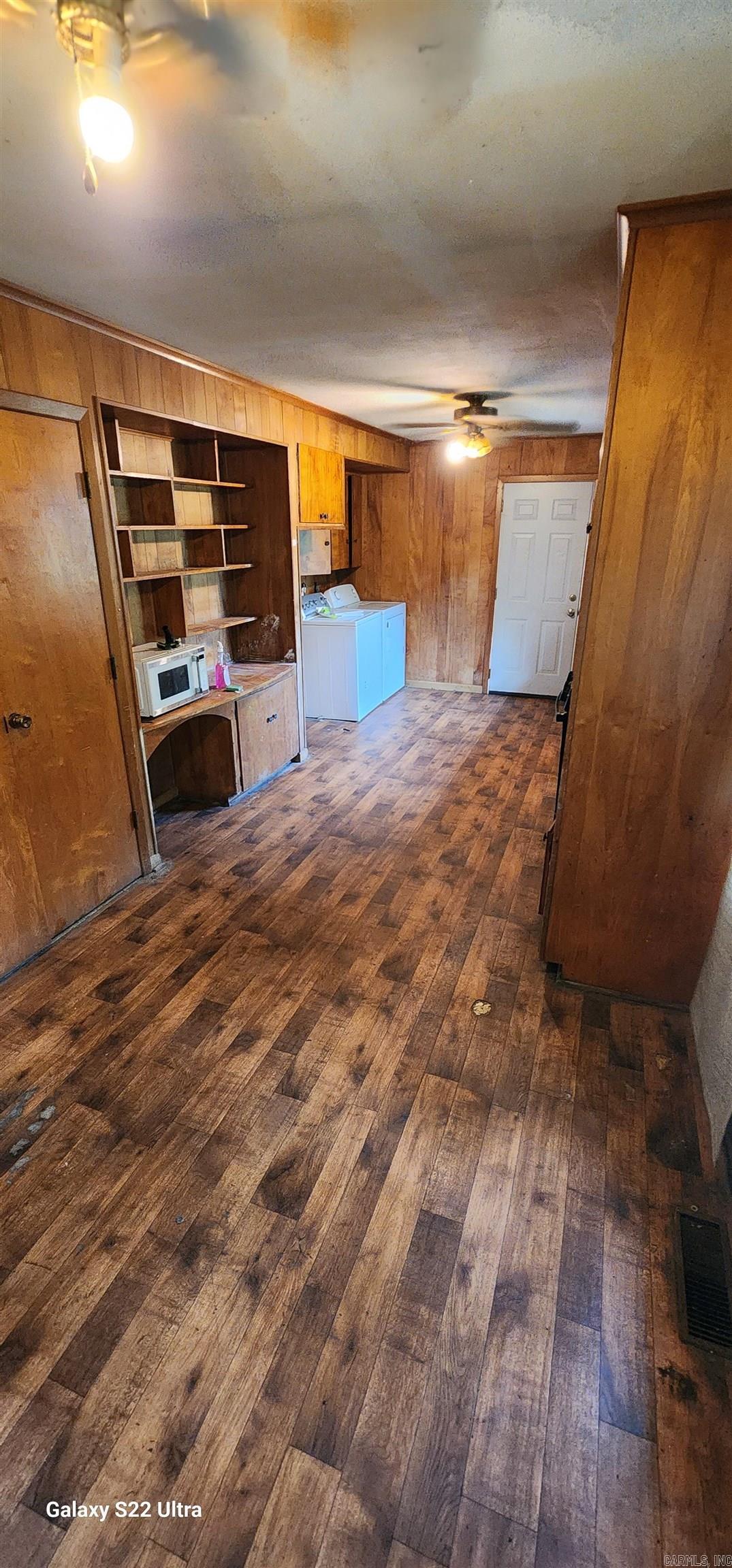 2710 E Walnut Street Paris, AR 72855