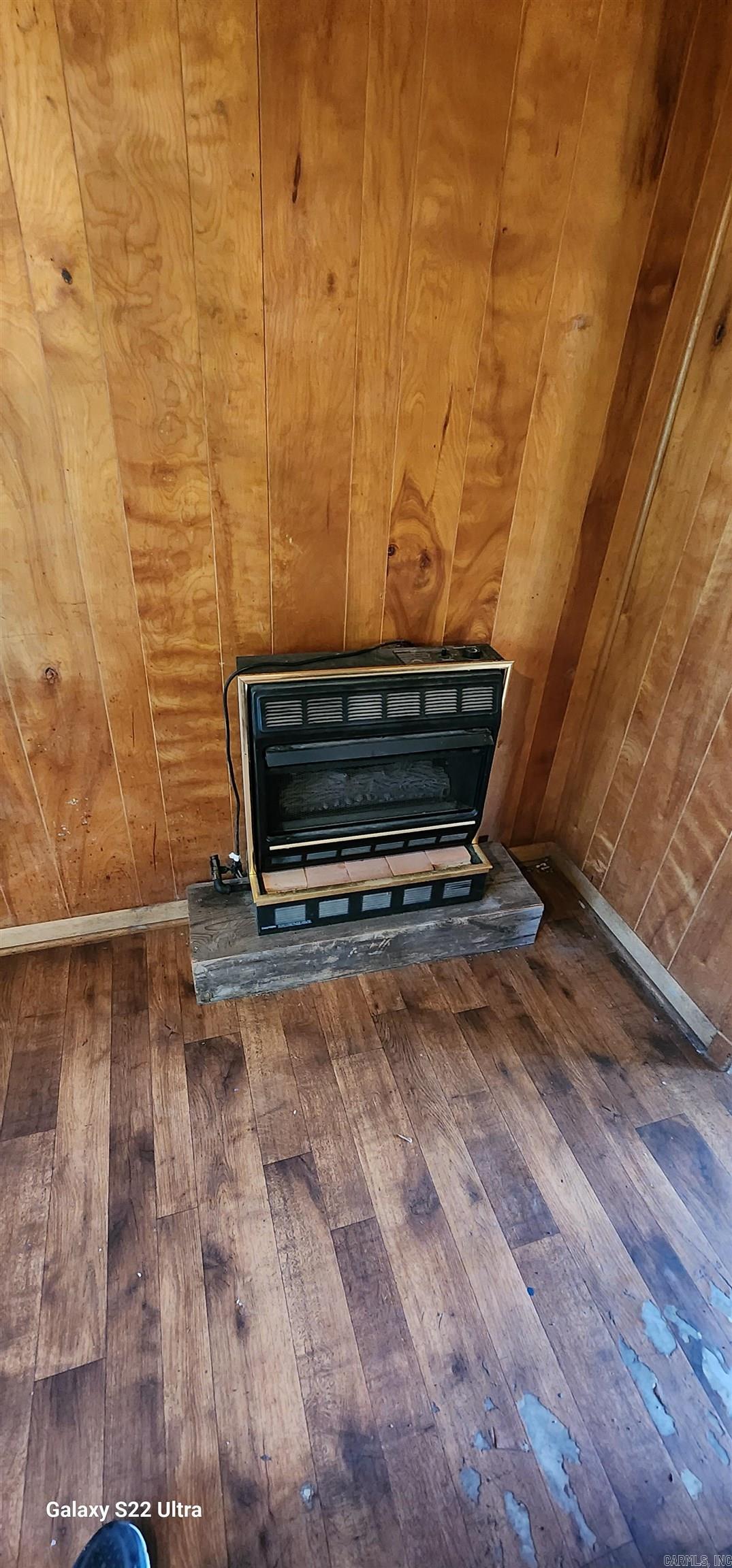 2710 E Walnut Street Paris, AR 72855