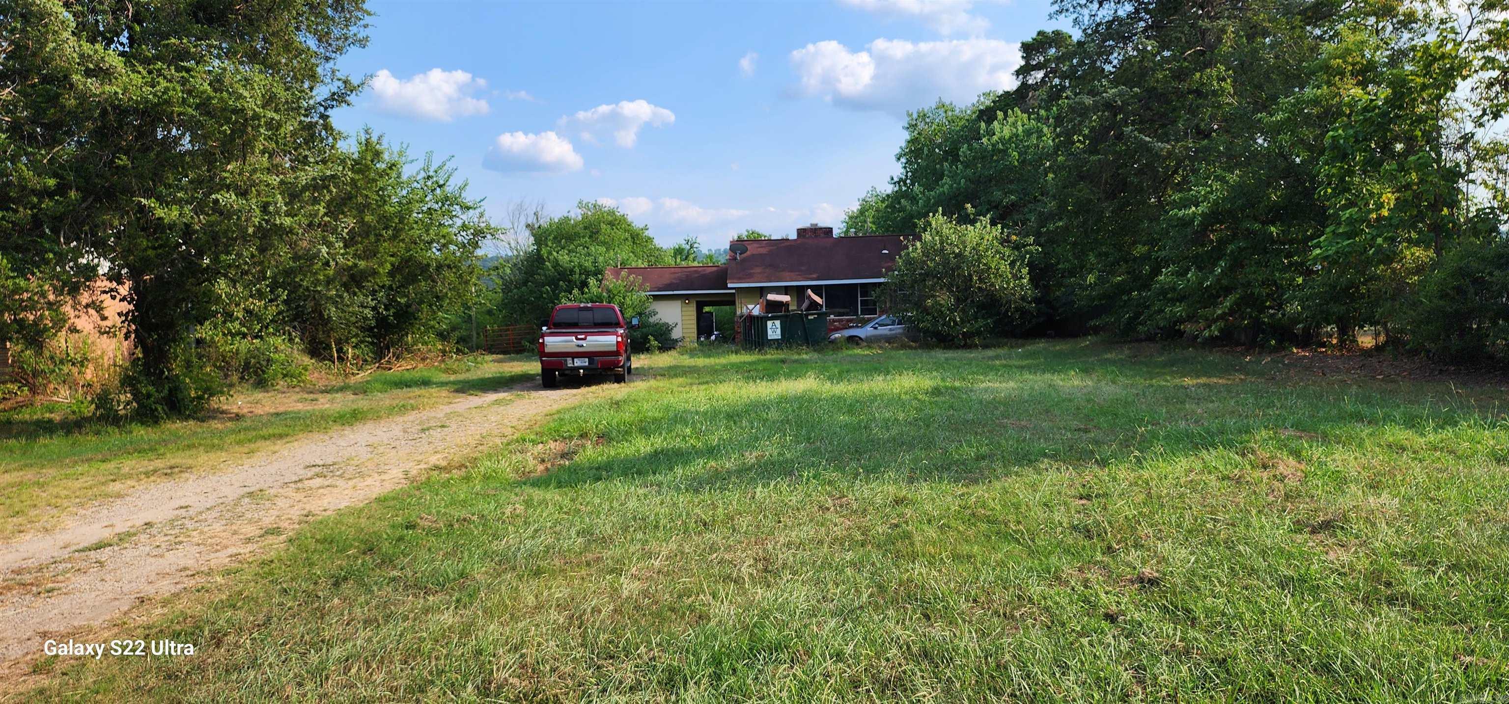 2710 E Walnut Street Paris, AR 72855