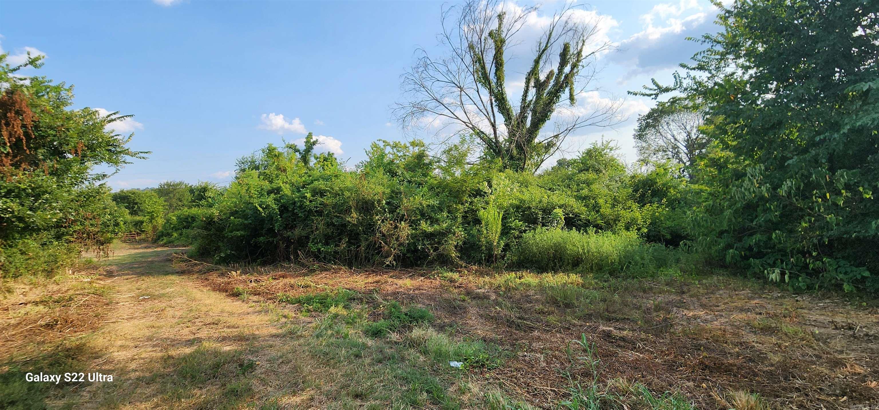 2710 E Walnut Street Paris, AR 72855