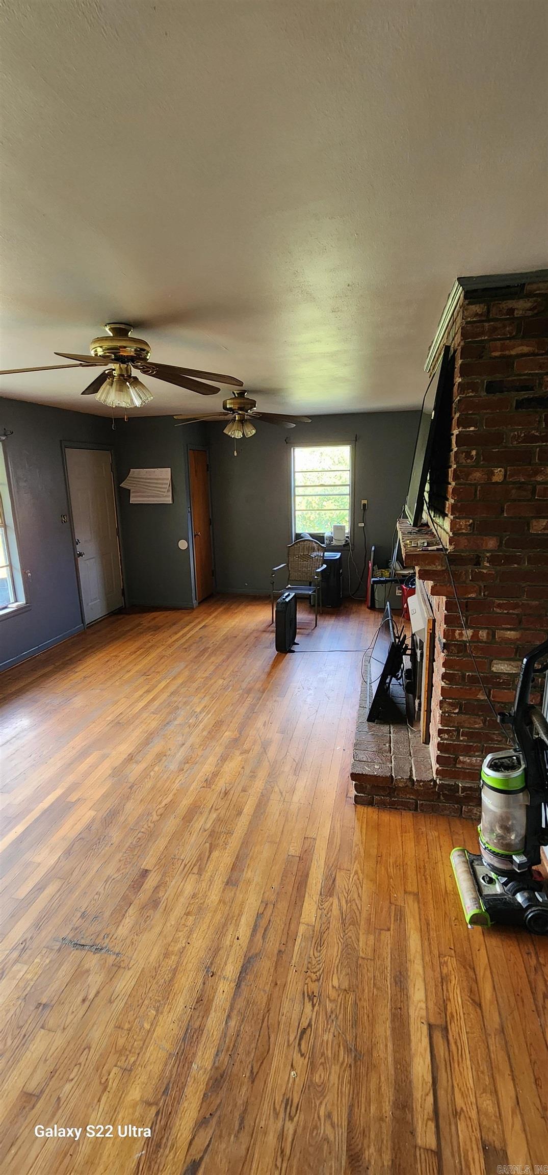 2710 E Walnut Street Paris, AR 72855