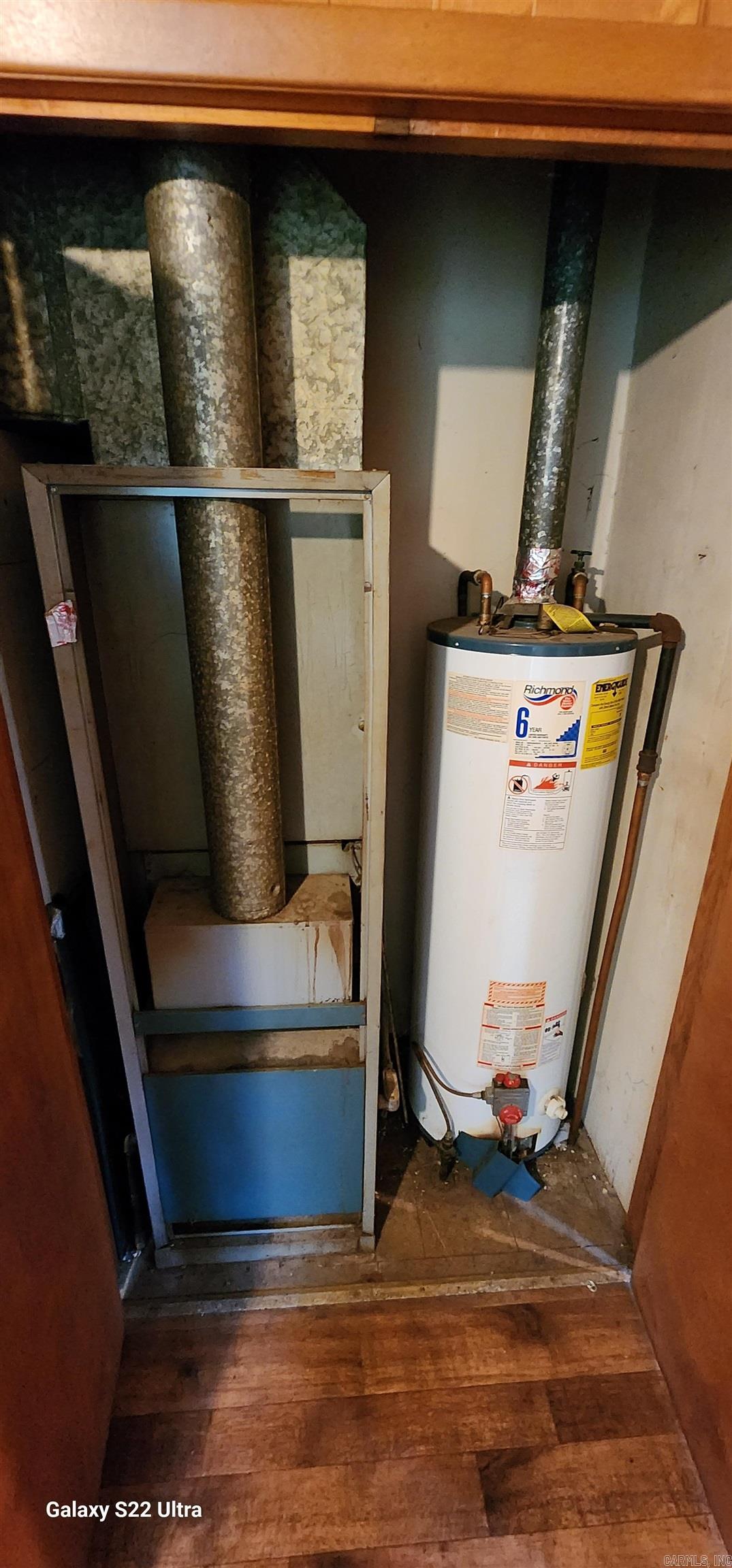 2710 E Walnut Street Paris, AR 72855