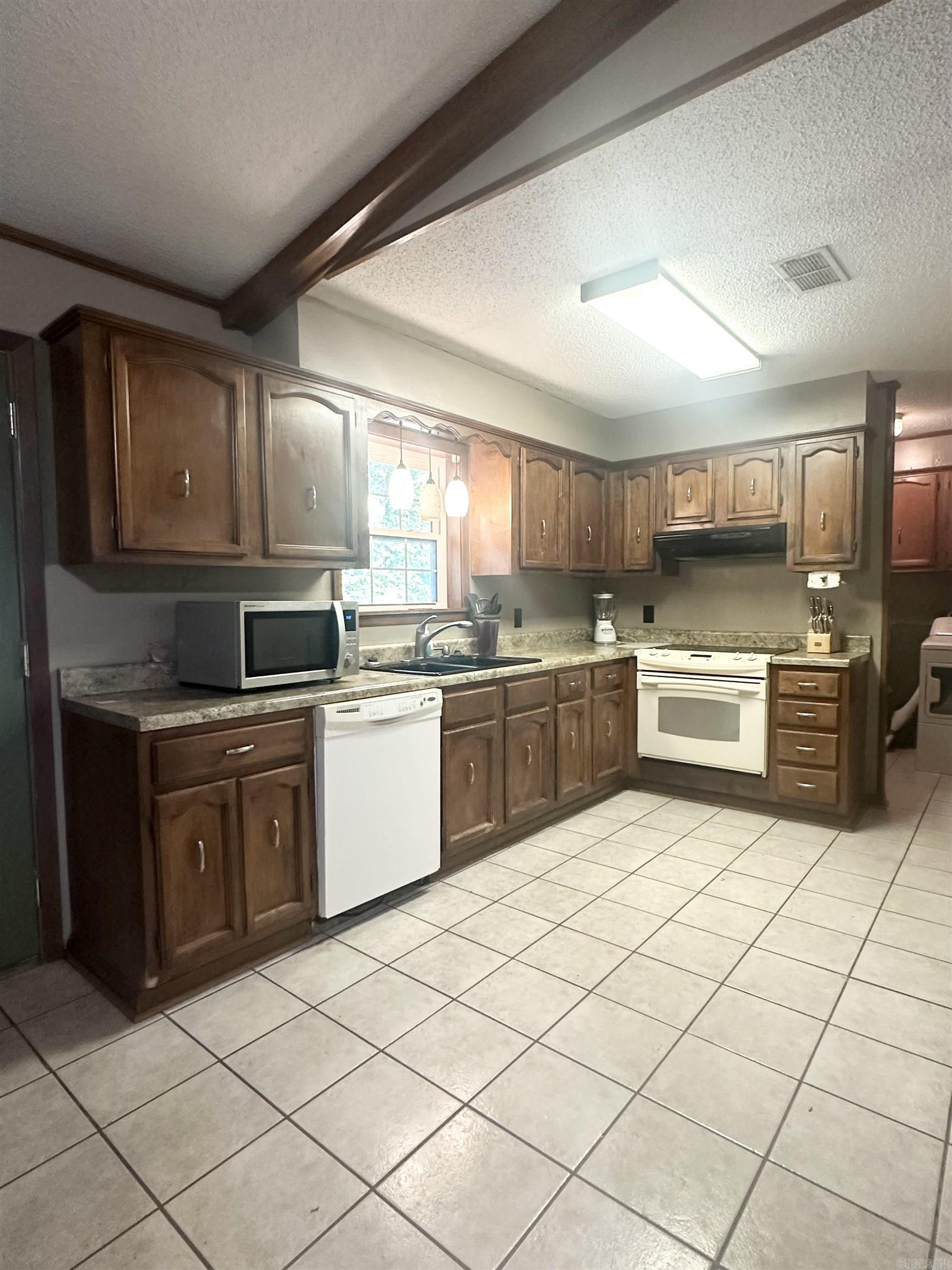 22 Concord Dr.  White Hall, AR