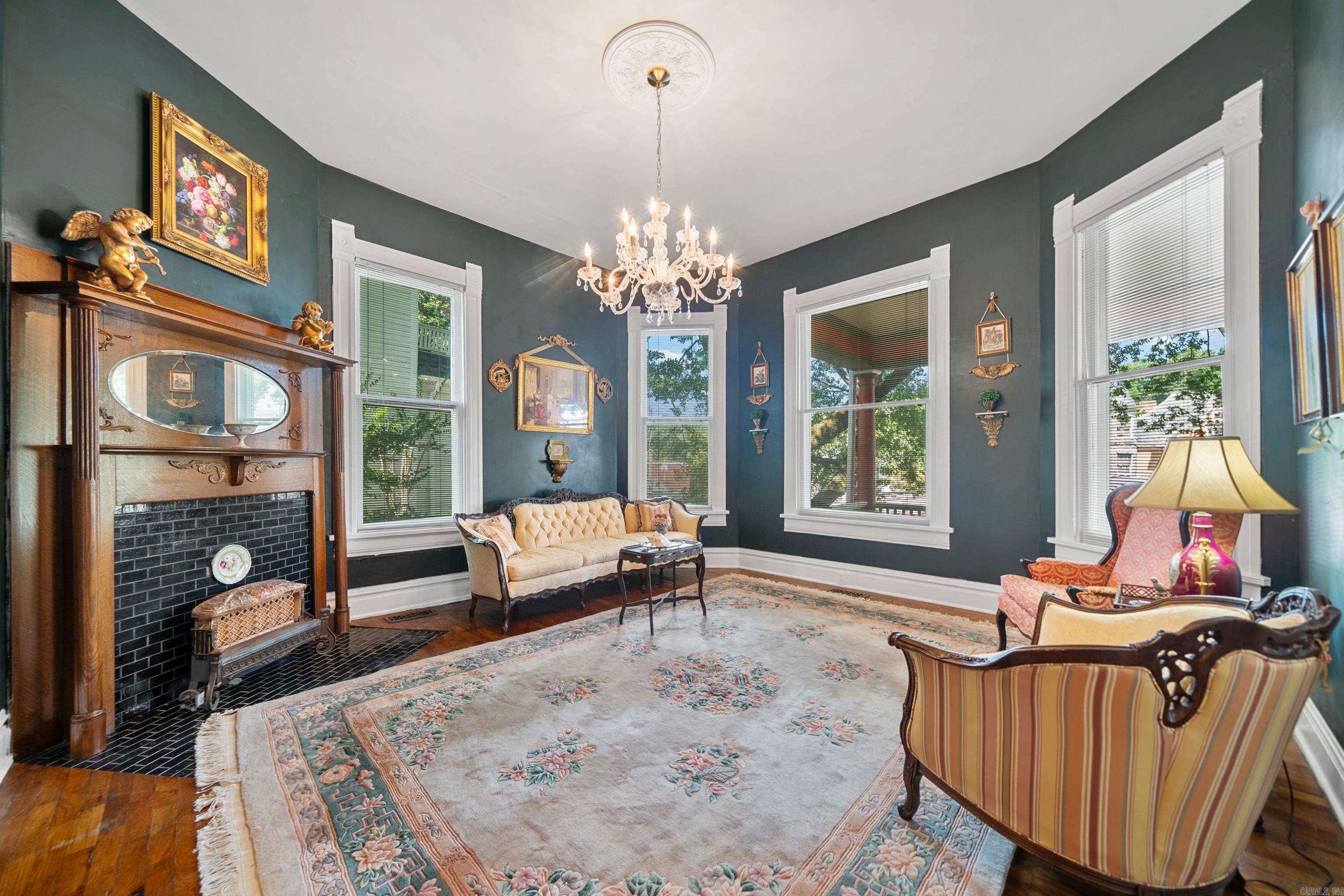 734 Park Avenue Hot Springs, AR 71901