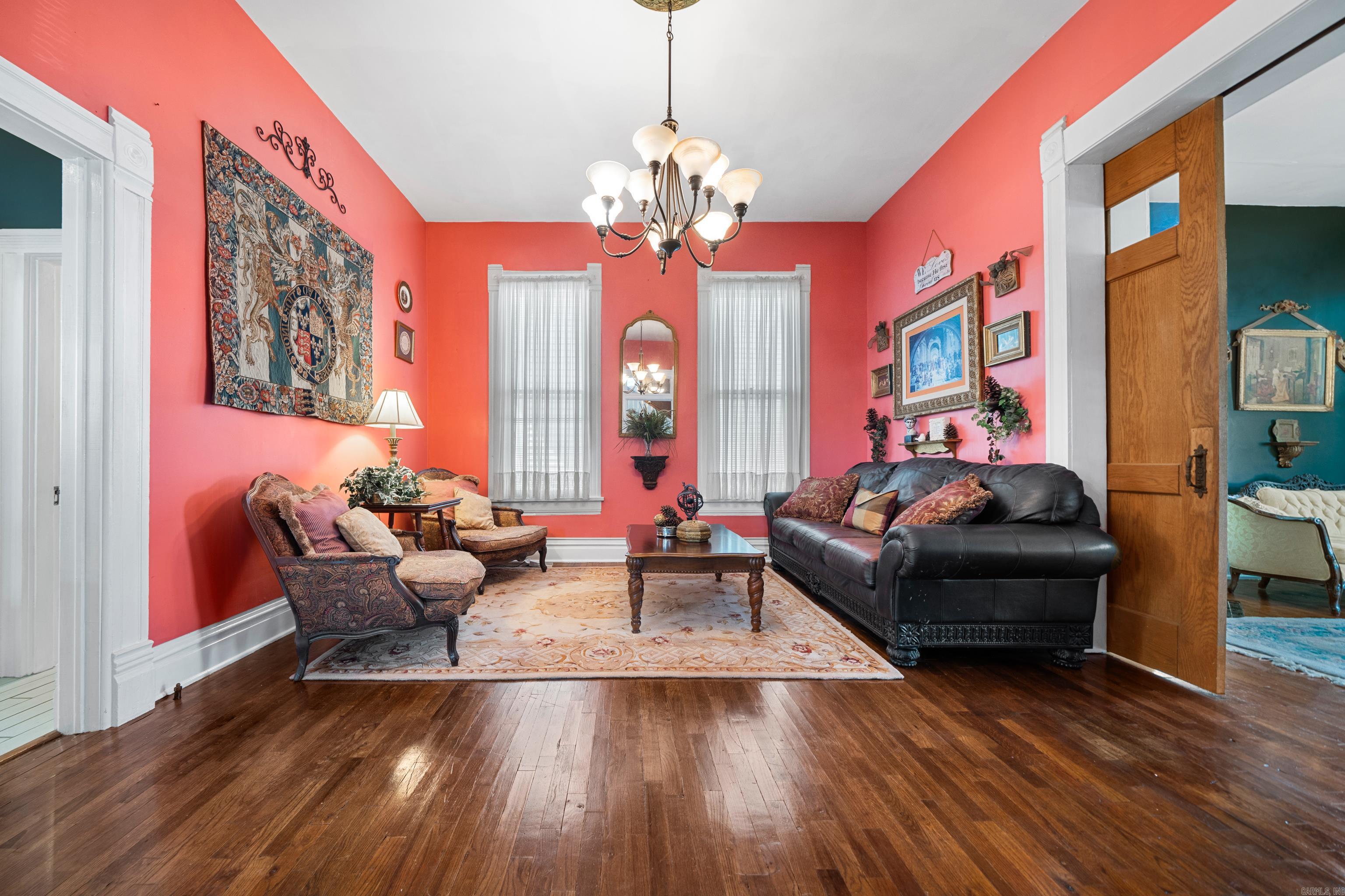 734 Park Avenue Hot Springs, AR 71901