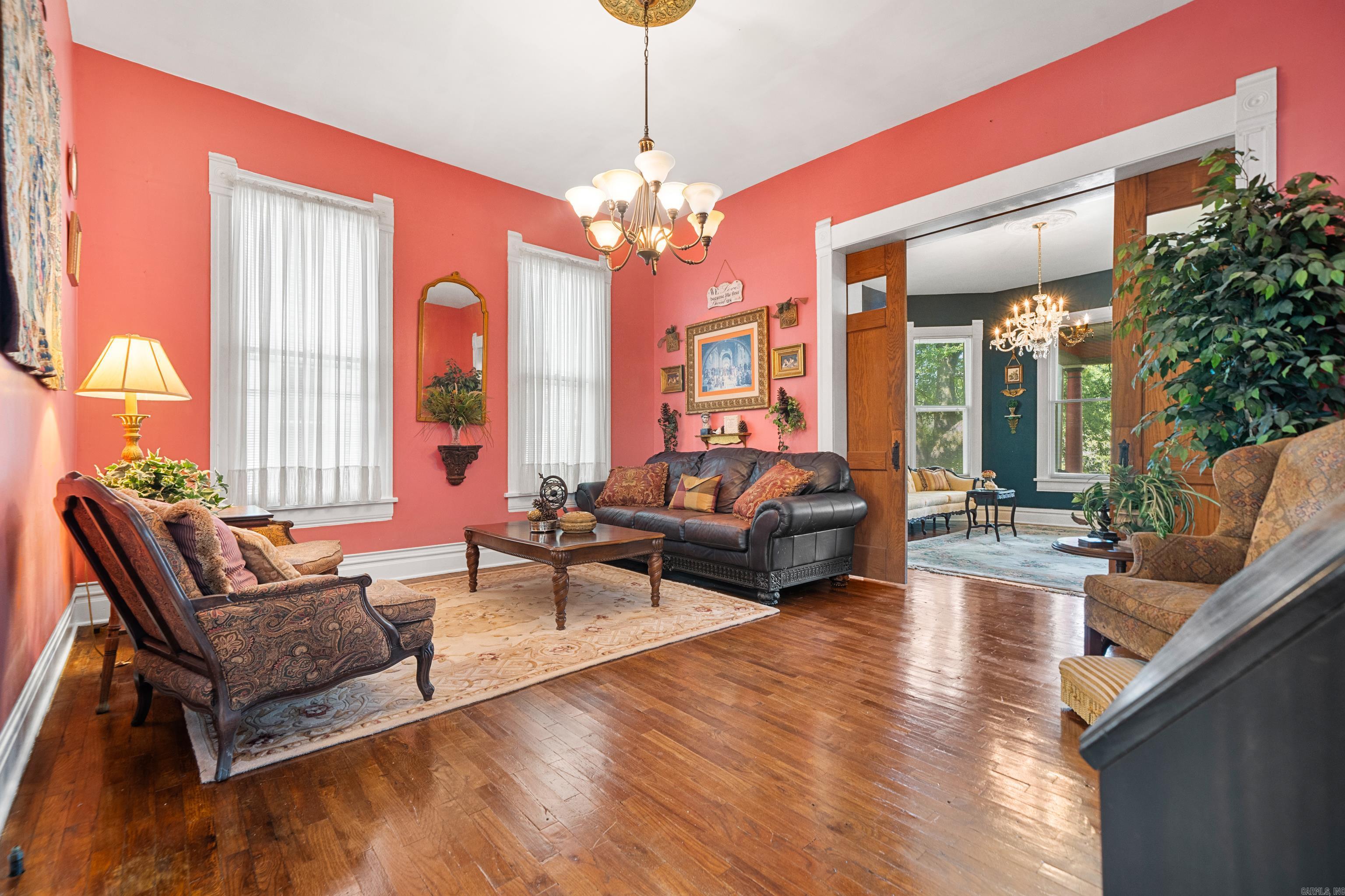 734 Park Avenue Hot Springs, AR 71901