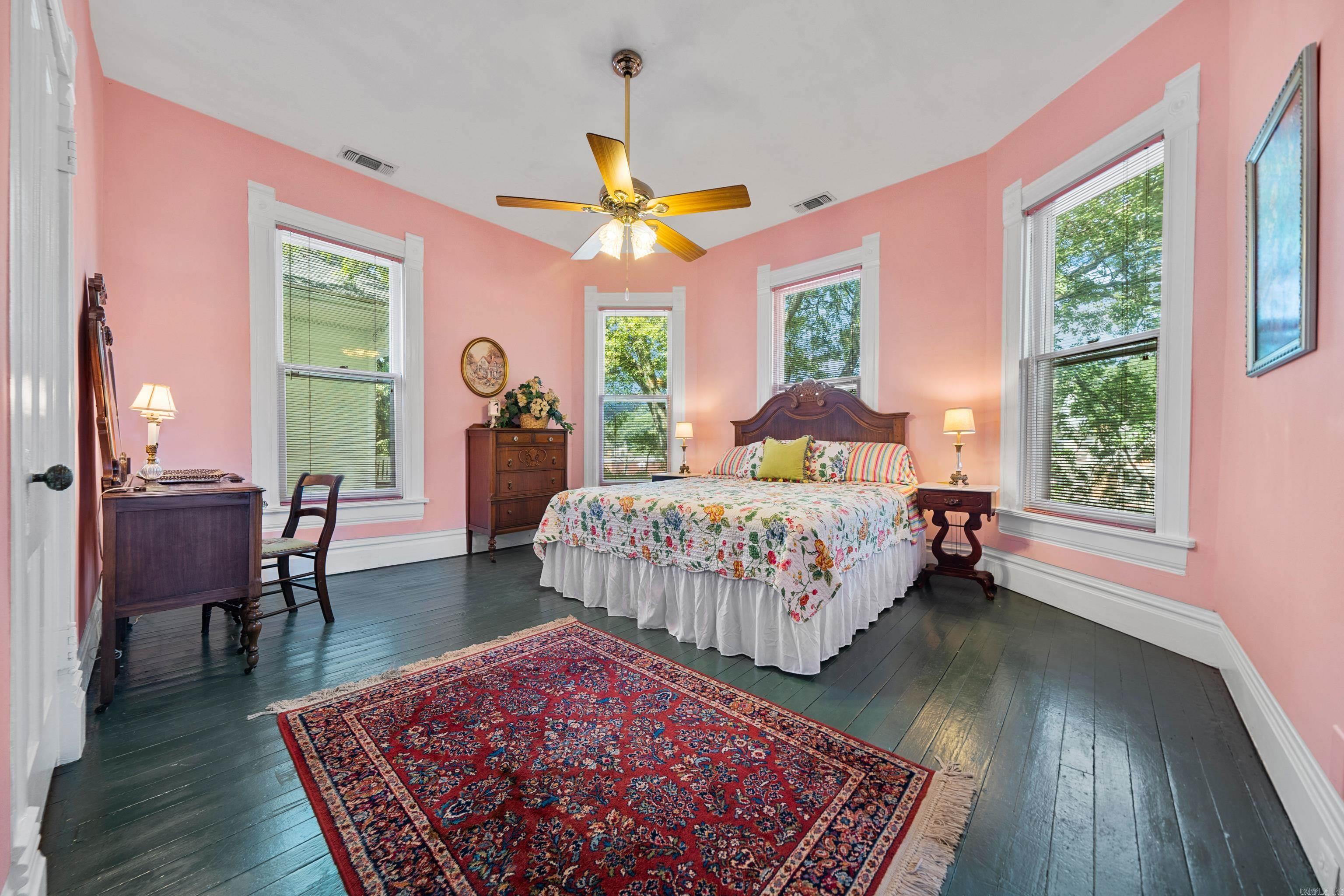 734 Park Avenue Hot Springs, AR 71901