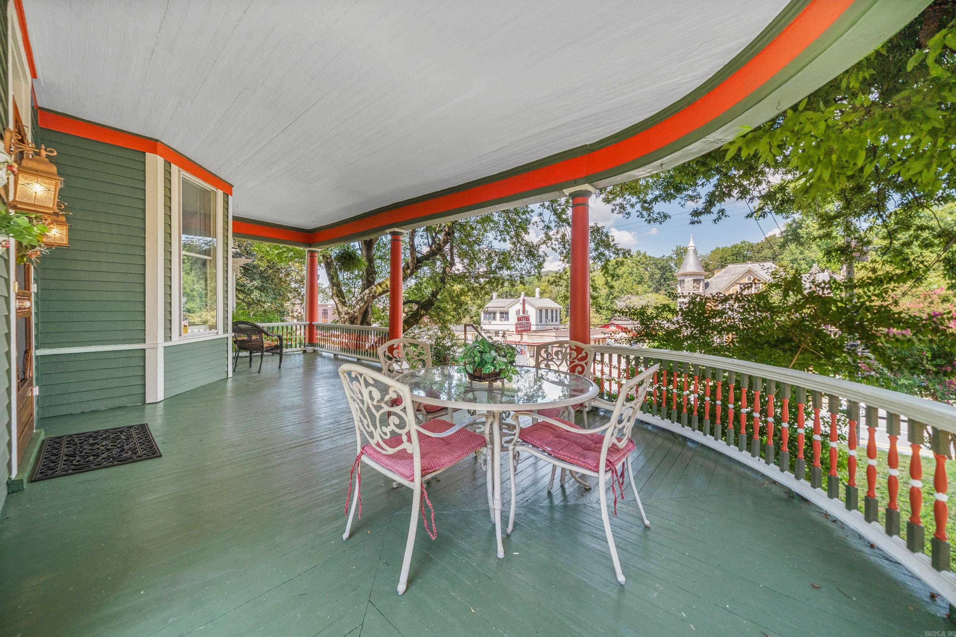 734 Park Avenue Hot Springs, AR 71901