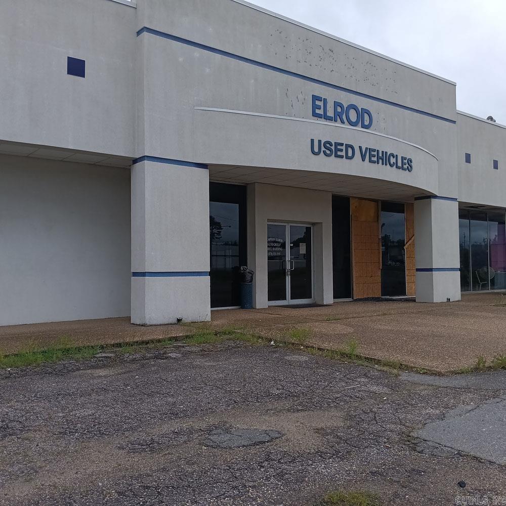 2500/2502 E Harding  Pine Bluff, AR