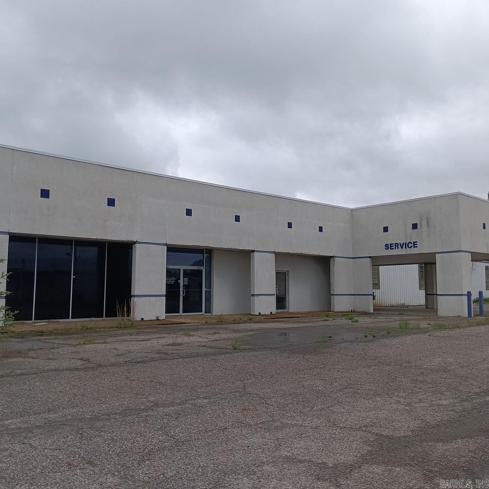 2500/2502 E Harding  Pine Bluff, AR