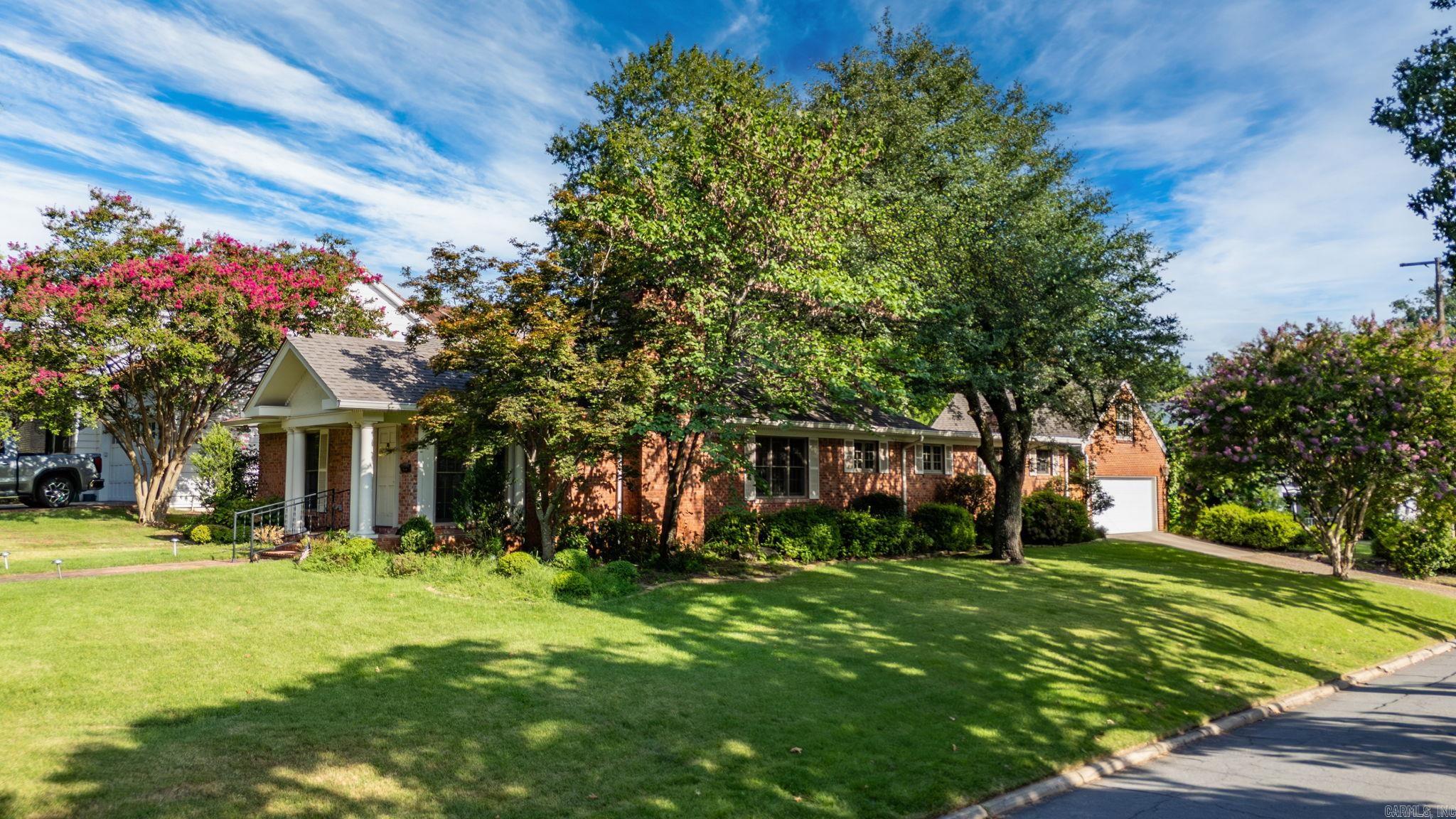 5100 Country Club  Little Rock, AR