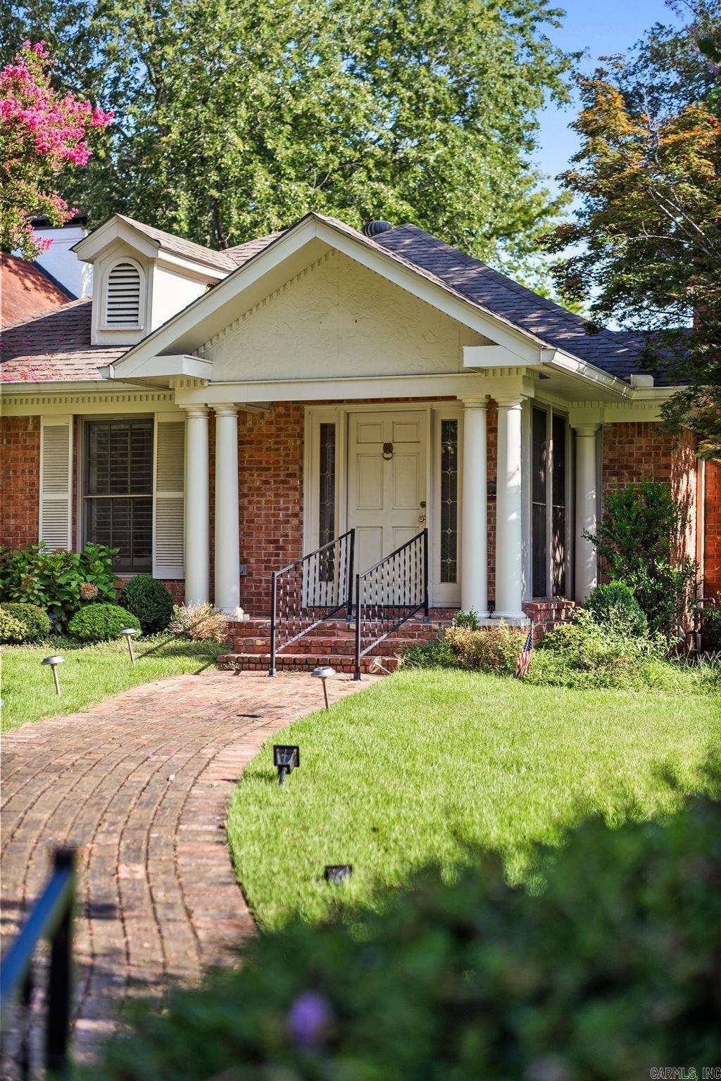 5100 Country Club  Little Rock, AR