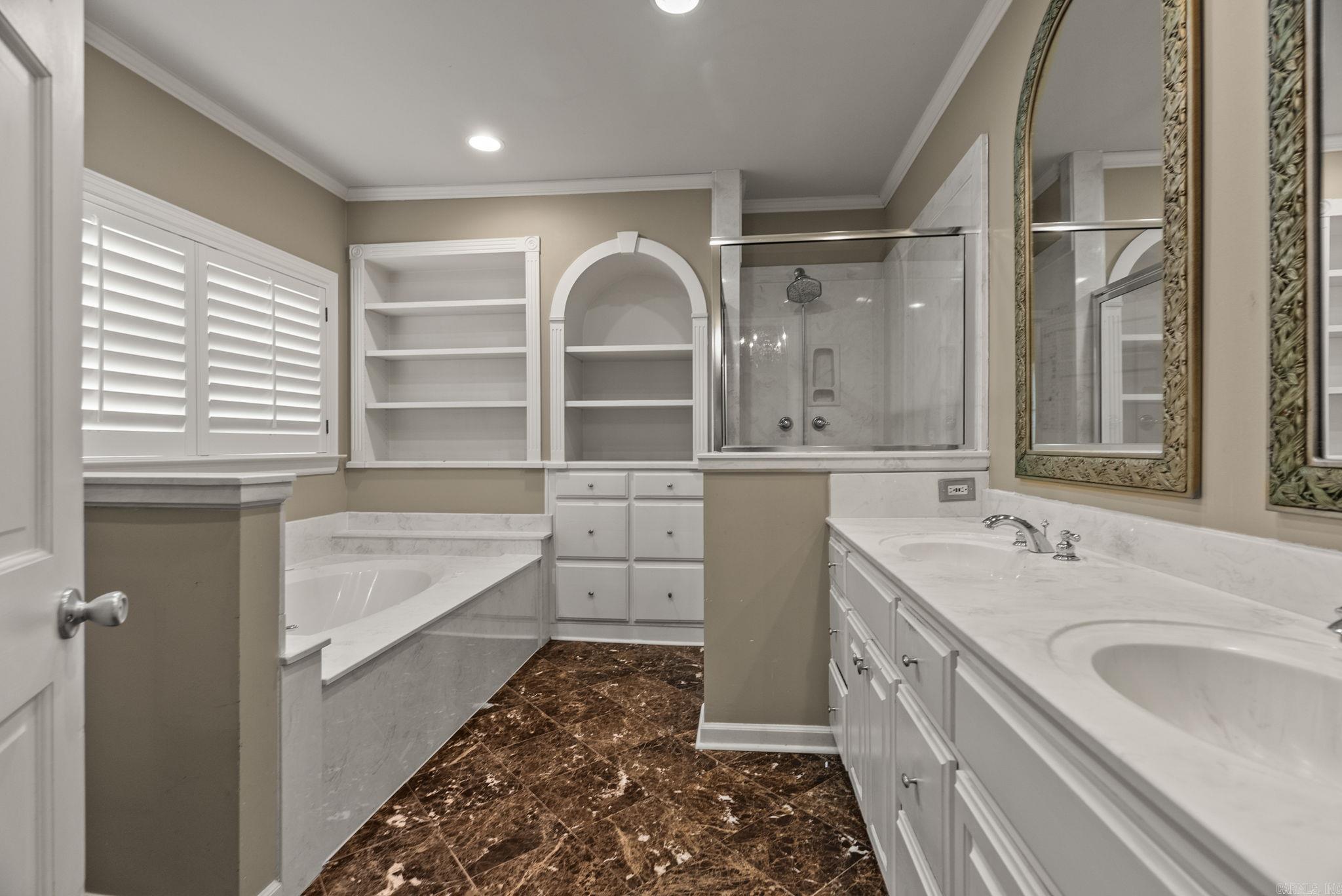 5100 Country Club  Little Rock, AR