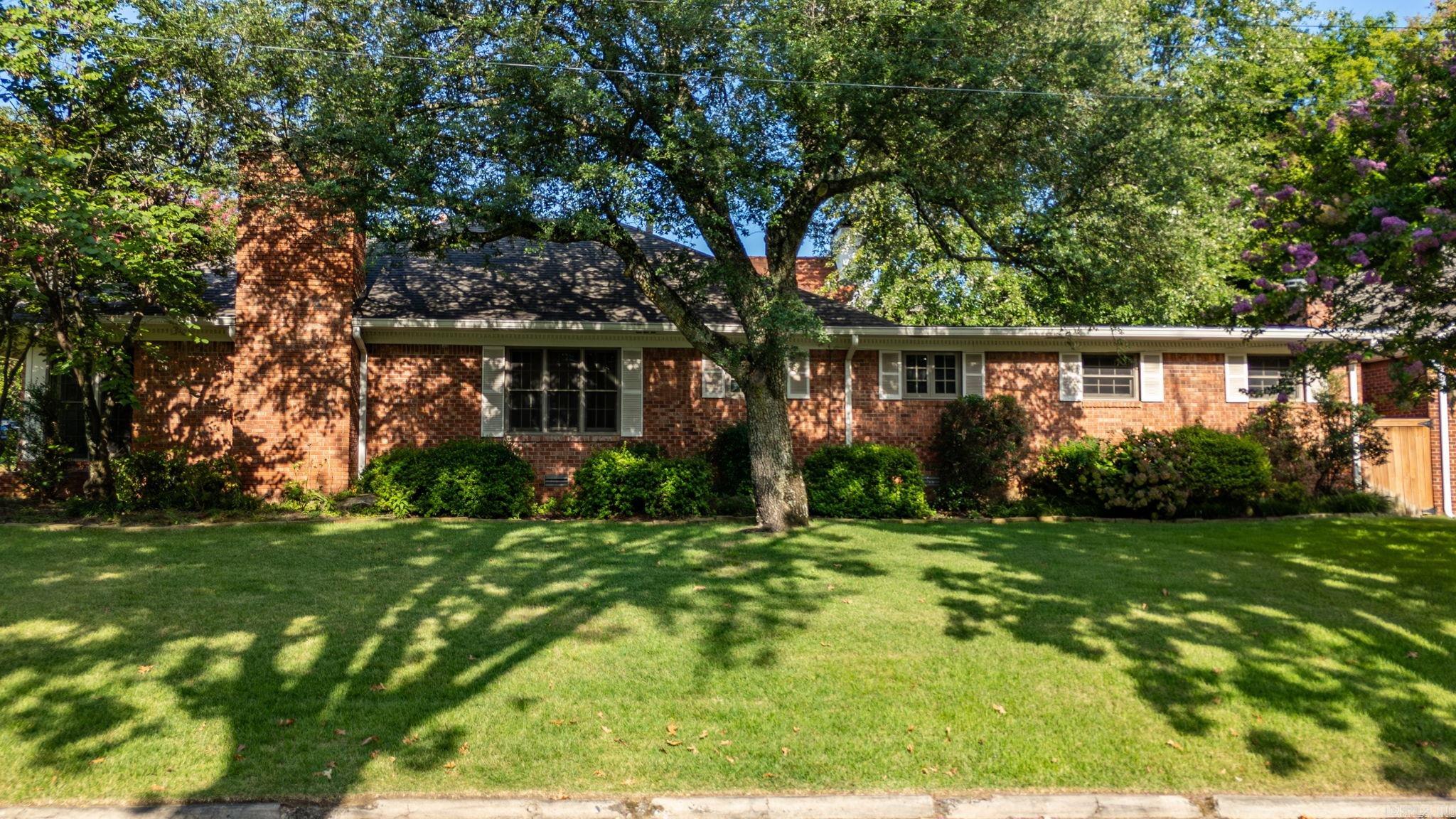 5100 Country Club  Little Rock, AR