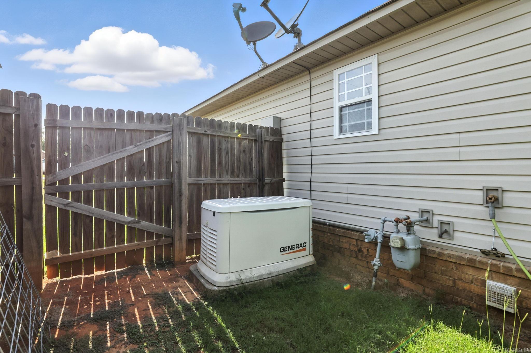 6 smokey ridge Court Sheridan, AR 72150