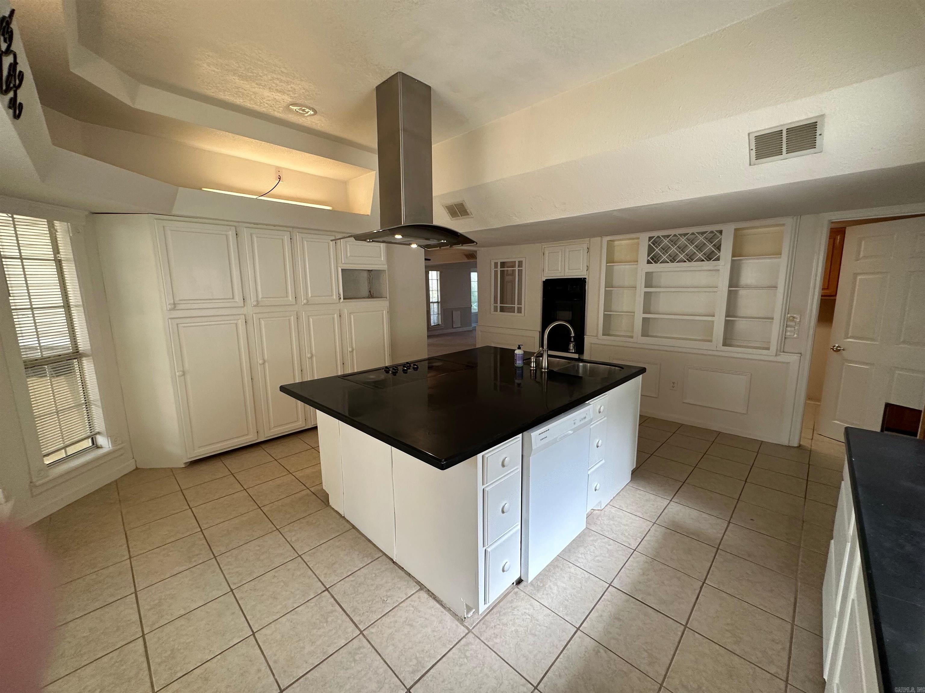 1906 Carolyn  Jonesboro, AR