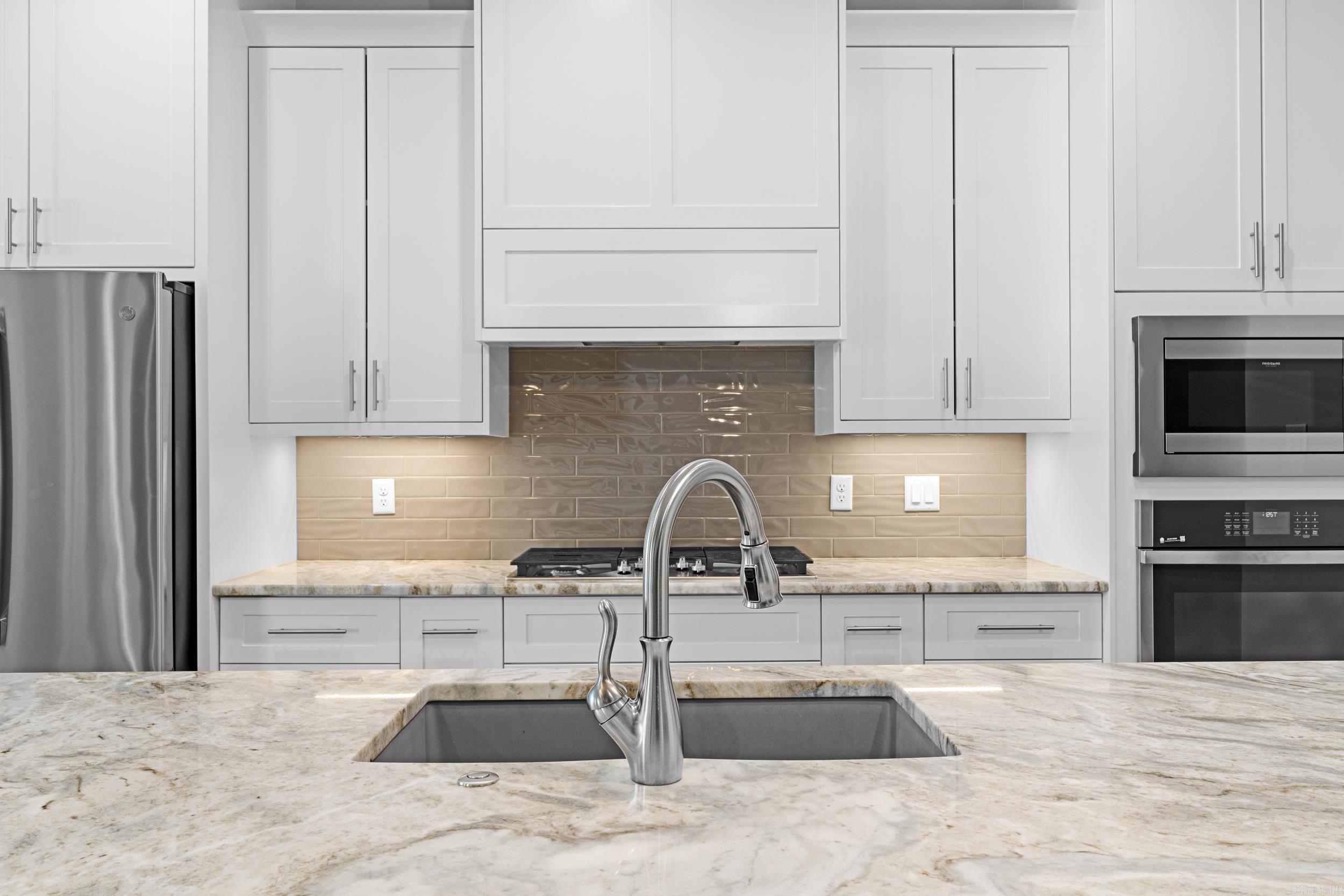 7901 S Shoreline Boulevard Benton, AR 72019