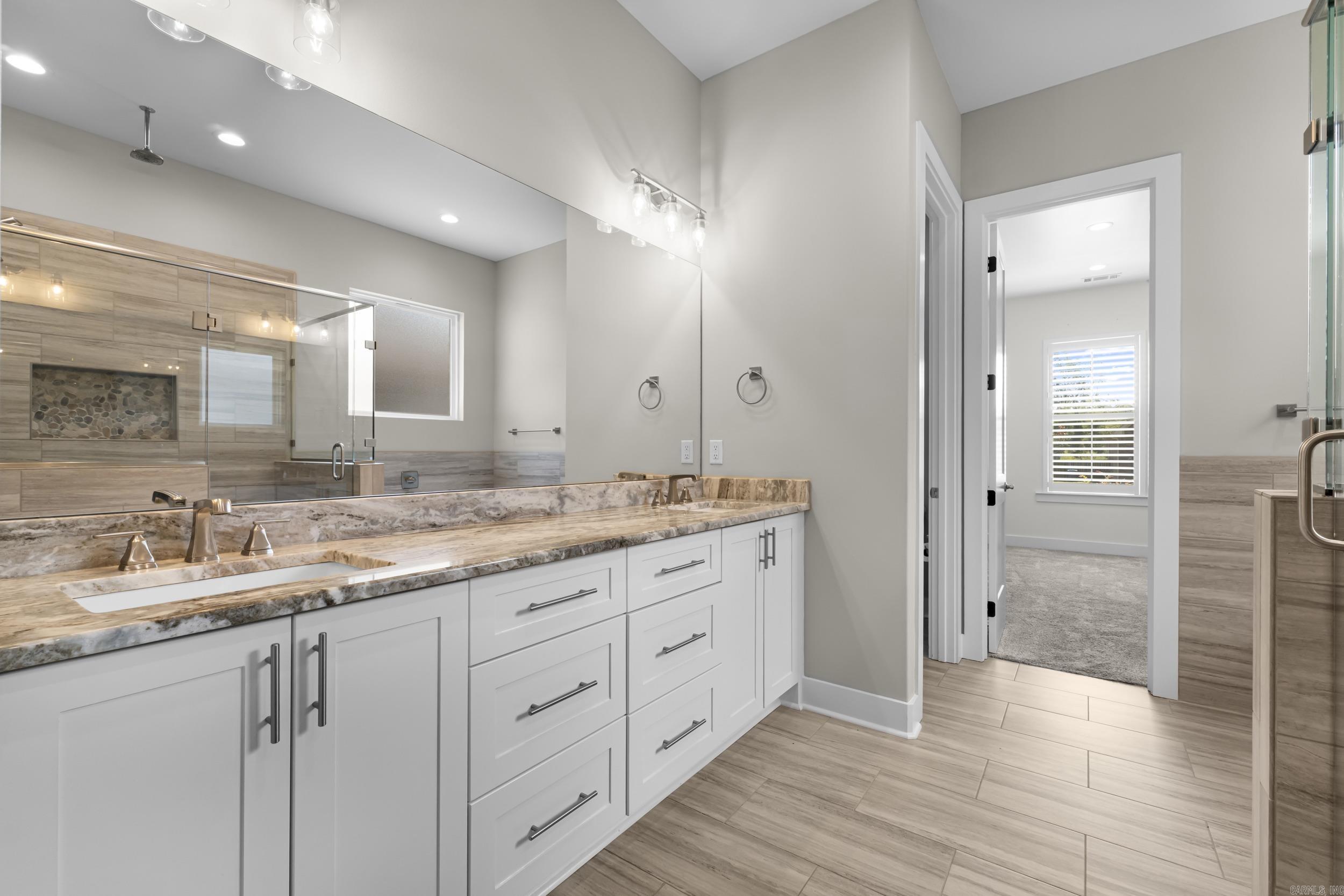 7901 S Shoreline Boulevard Benton, AR 72019