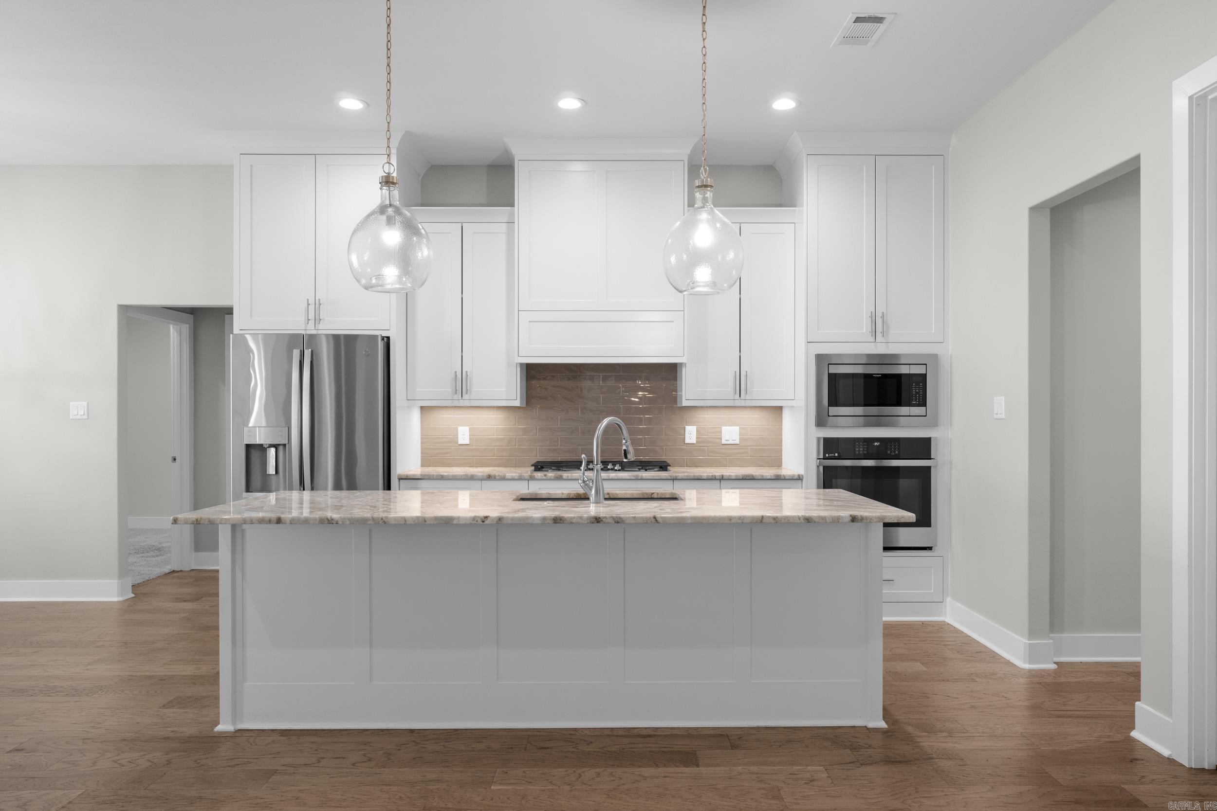 7901 S Shoreline Boulevard Benton, AR 72019