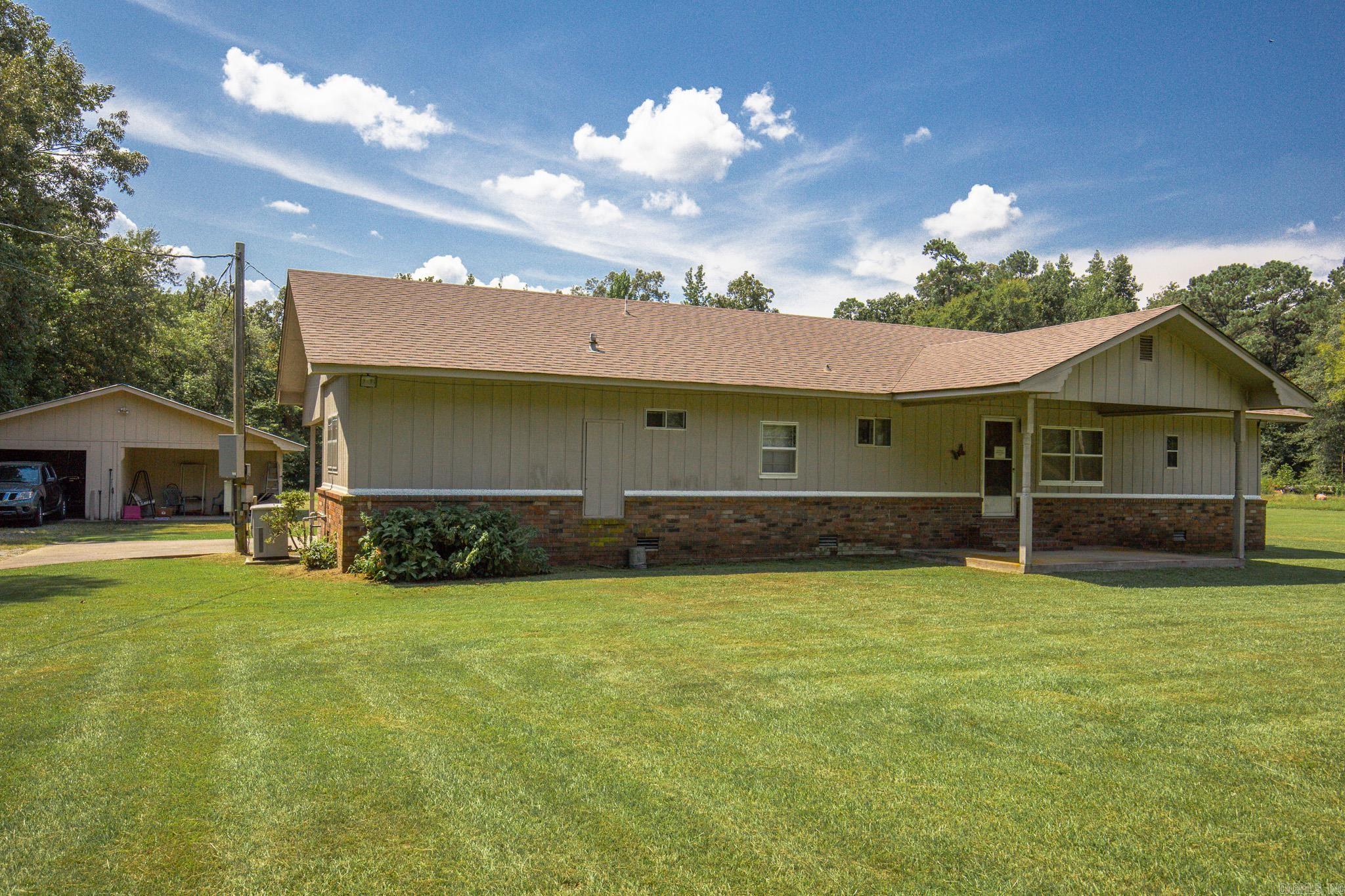 1508 Red Oak Ln. Pine Bluff, AR 71603