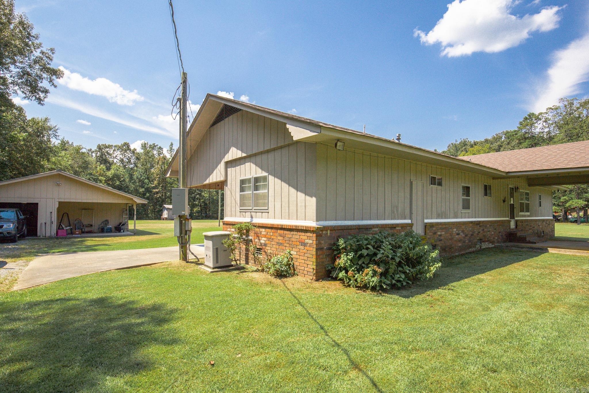 1508 Red Oak Ln. Pine Bluff, AR 71603