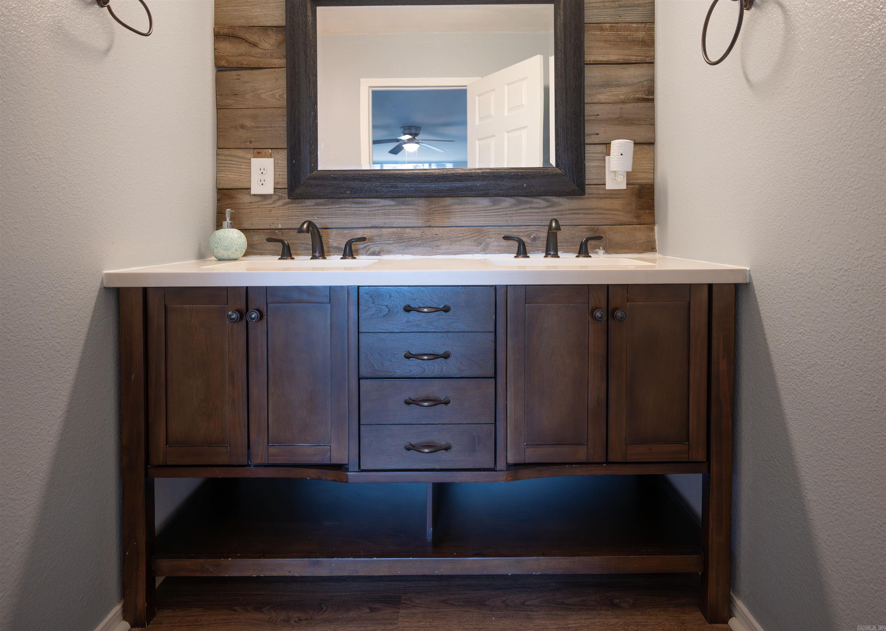 2923 Graham Road Jacksonville, AR 72076