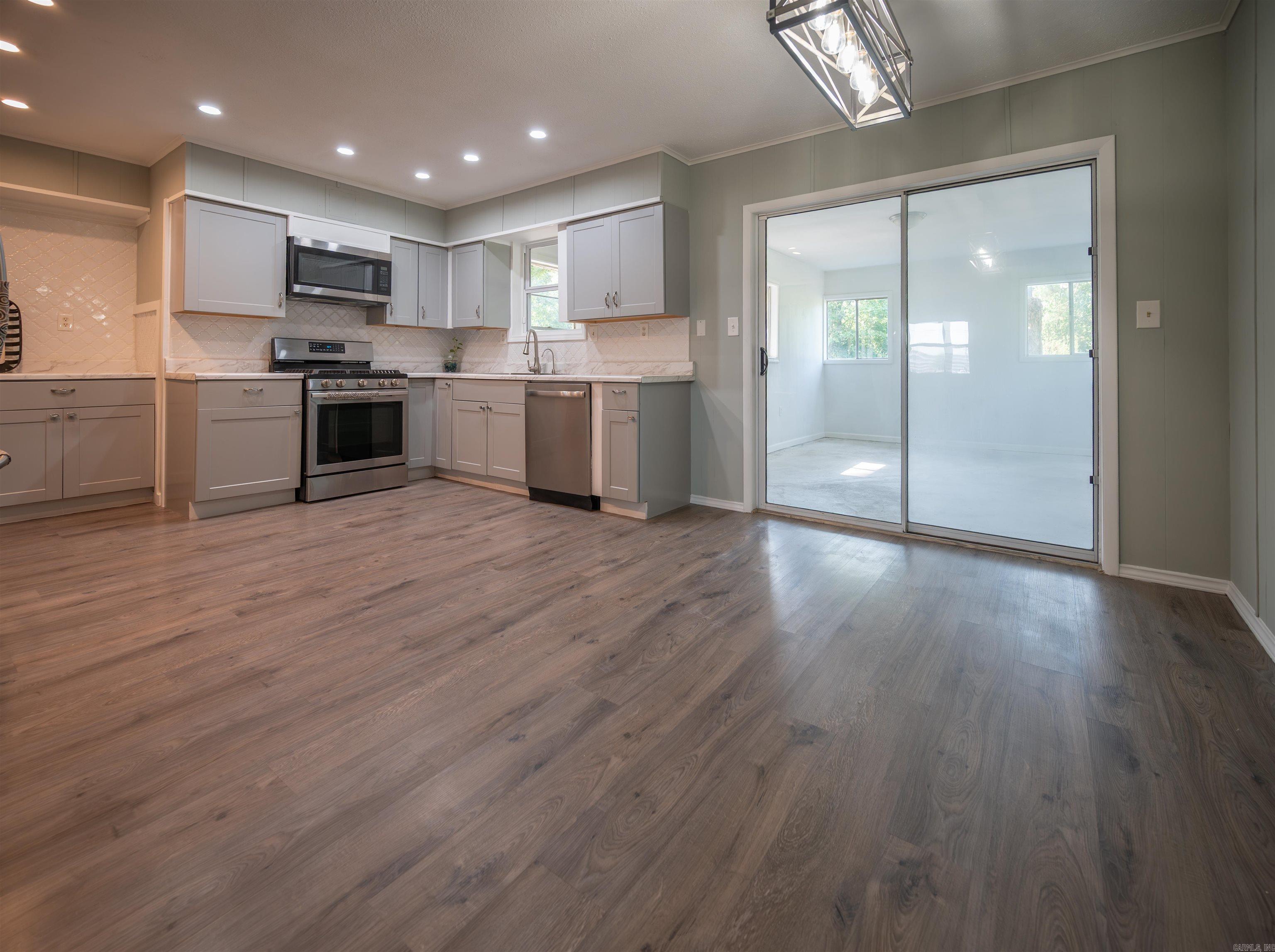 2923 Graham Road Jacksonville, AR 72076