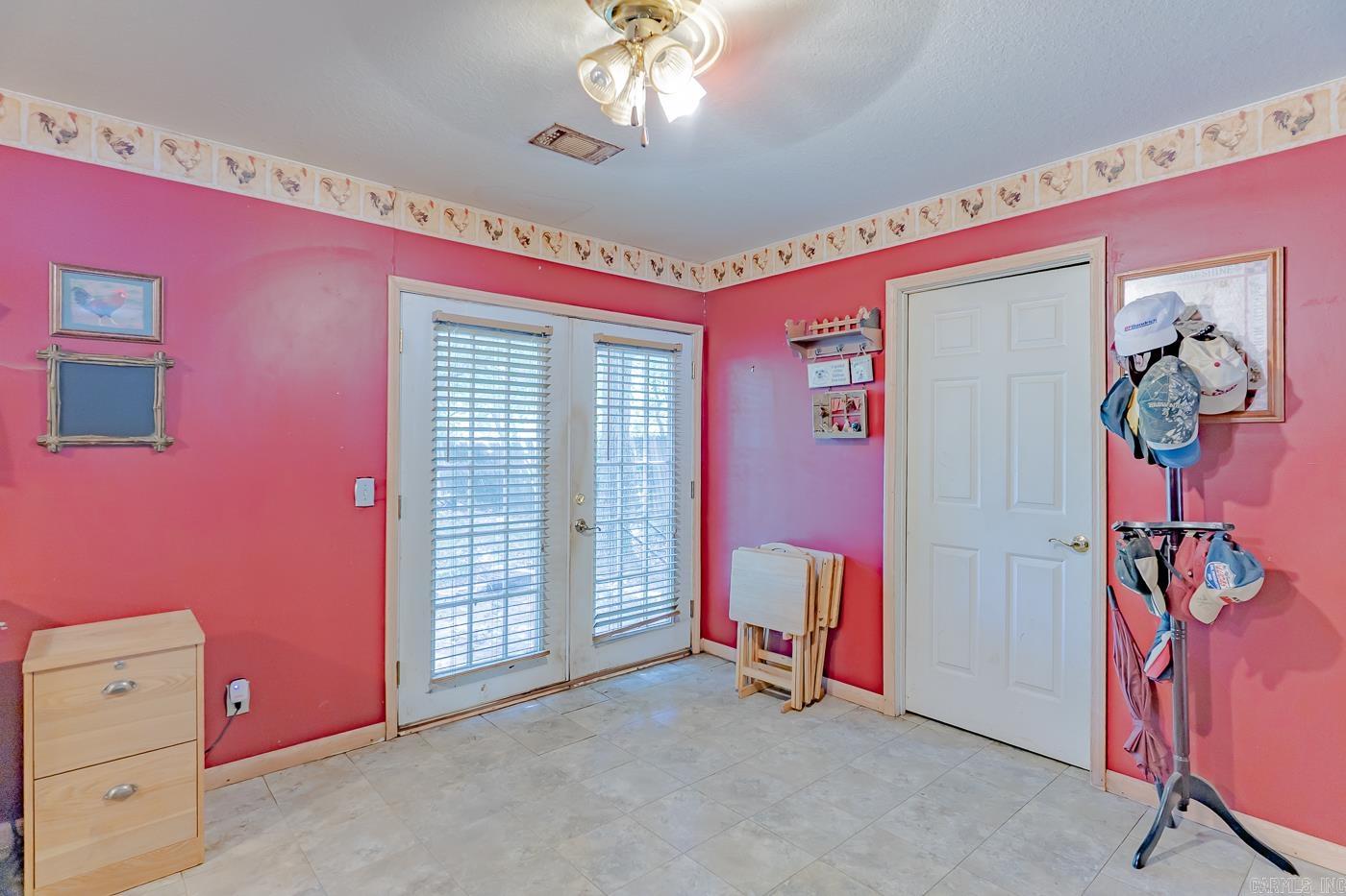 1302 Walker St  Paragould, AR