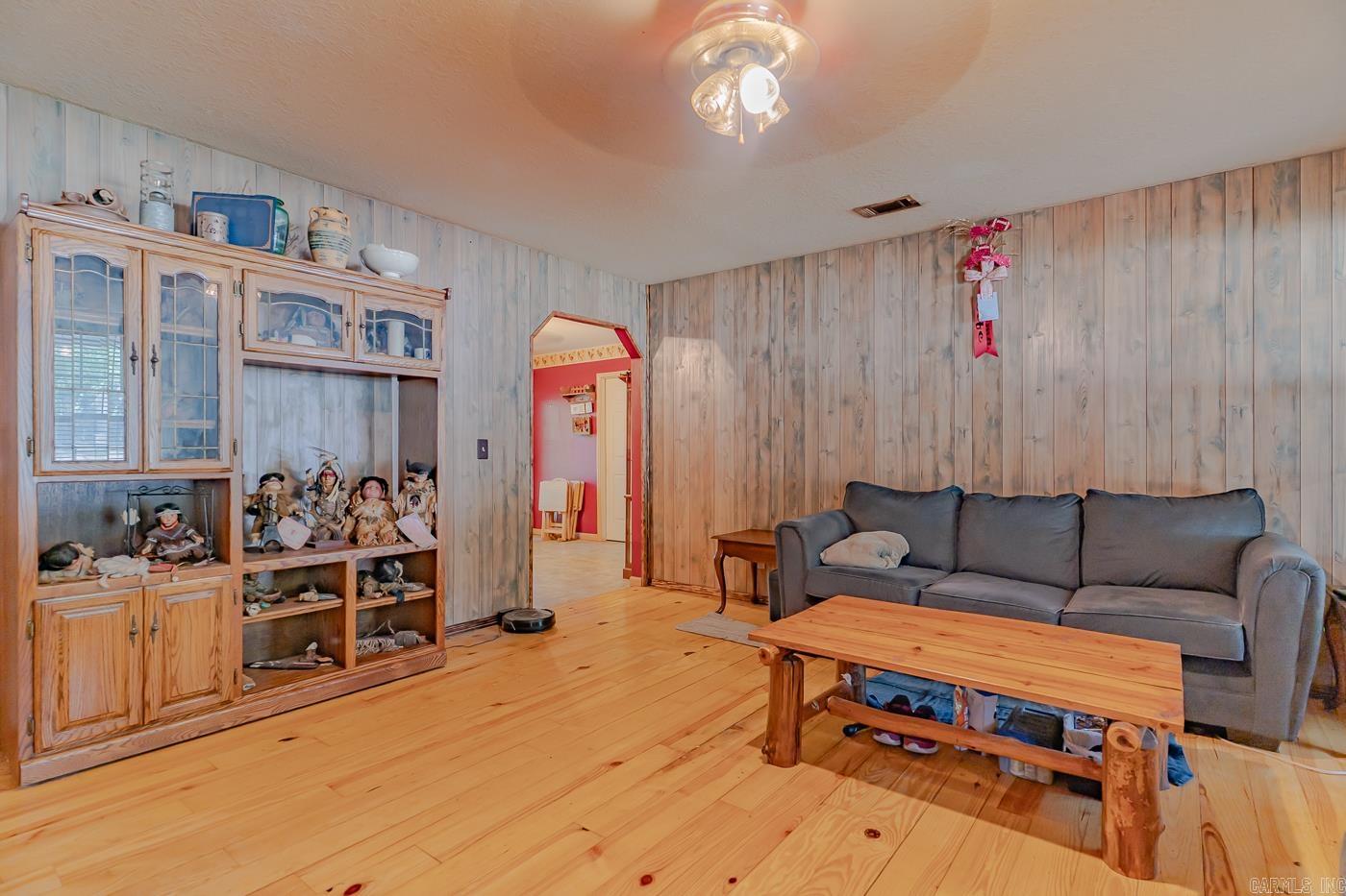 1302 Walker St  Paragould, AR