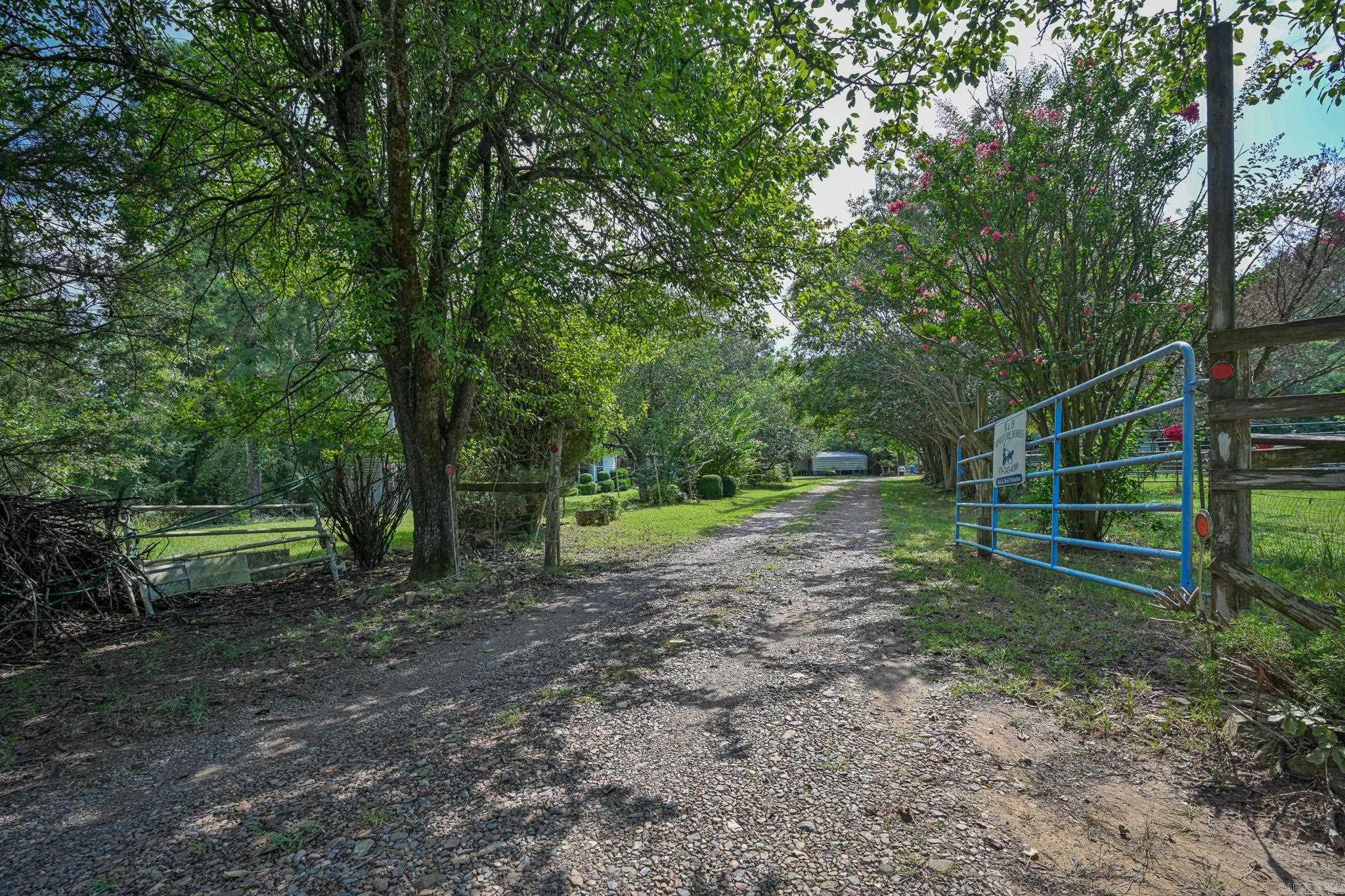 103 Pine Hollow 103, 105, 106 Pine Hollow Lane Mena, AR