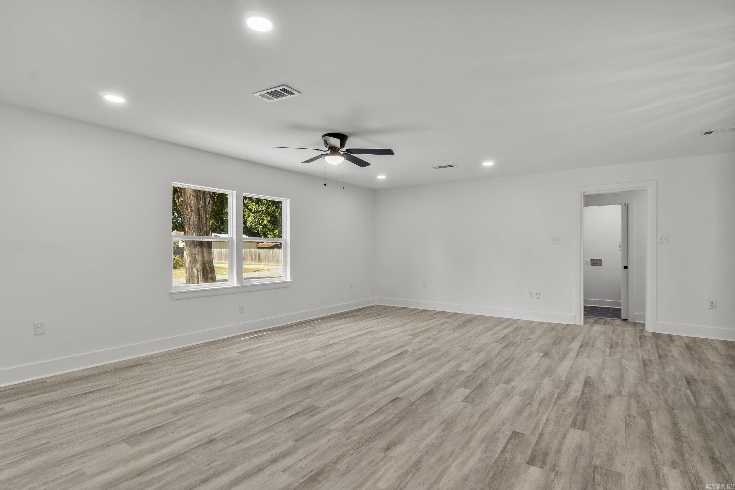 418 W 4th  Lonoke, AR