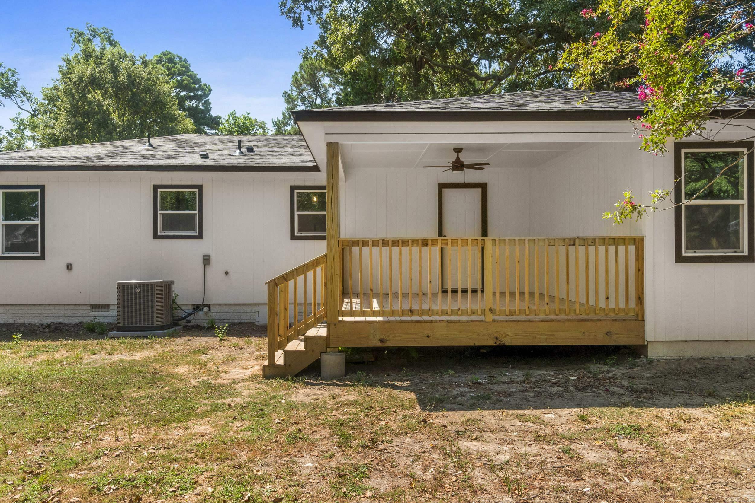 418 W 4th  Lonoke, AR