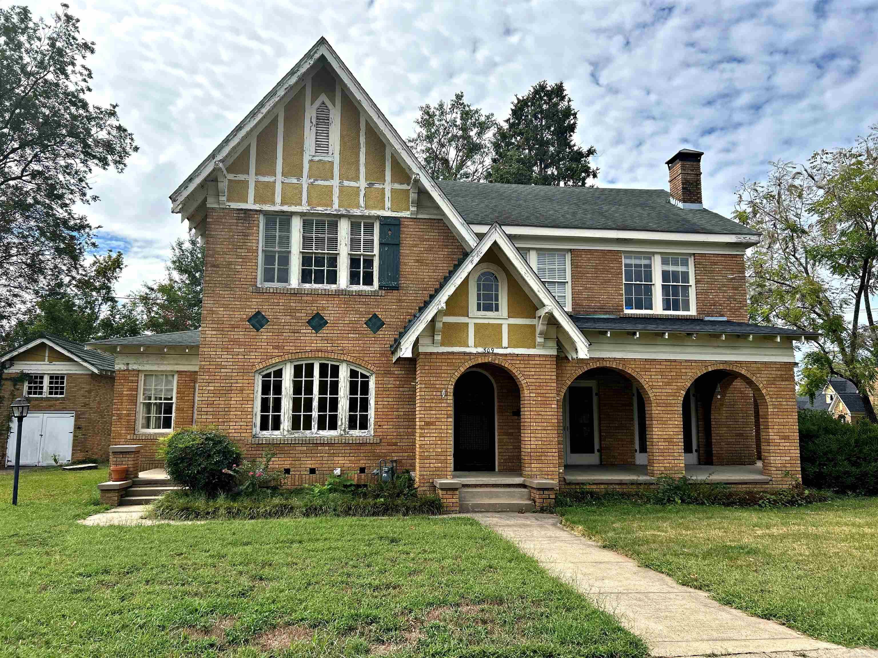 309 Hardin Street Arkadelphia, AR 71923