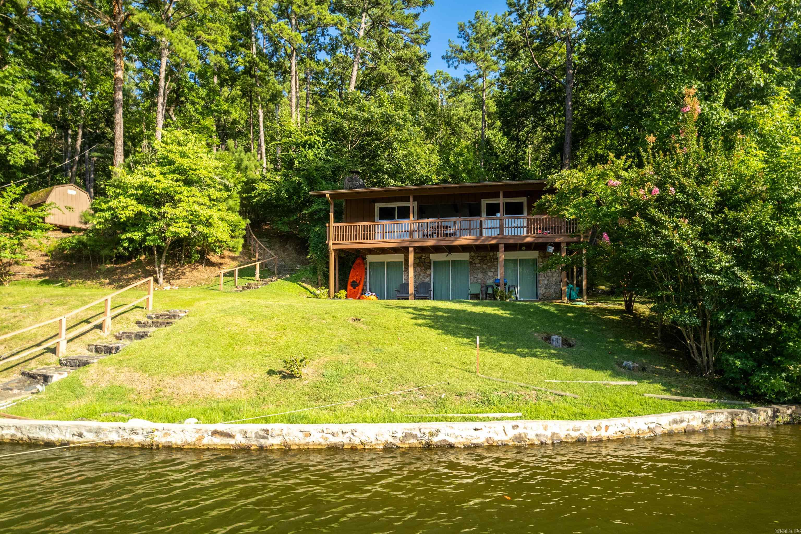 240 Lake Harbor Circle — photo 3