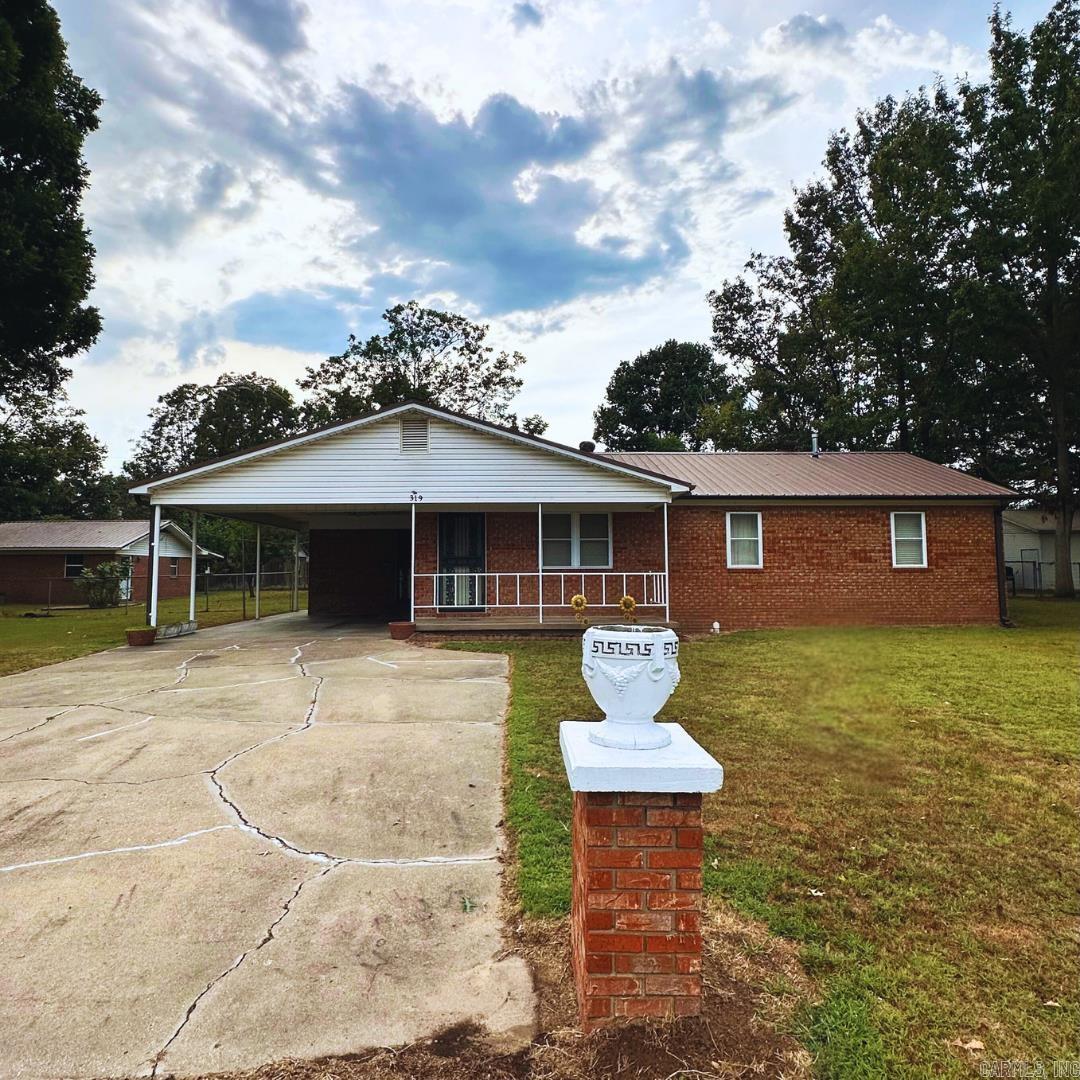 319 N Stephan  Corning, AR