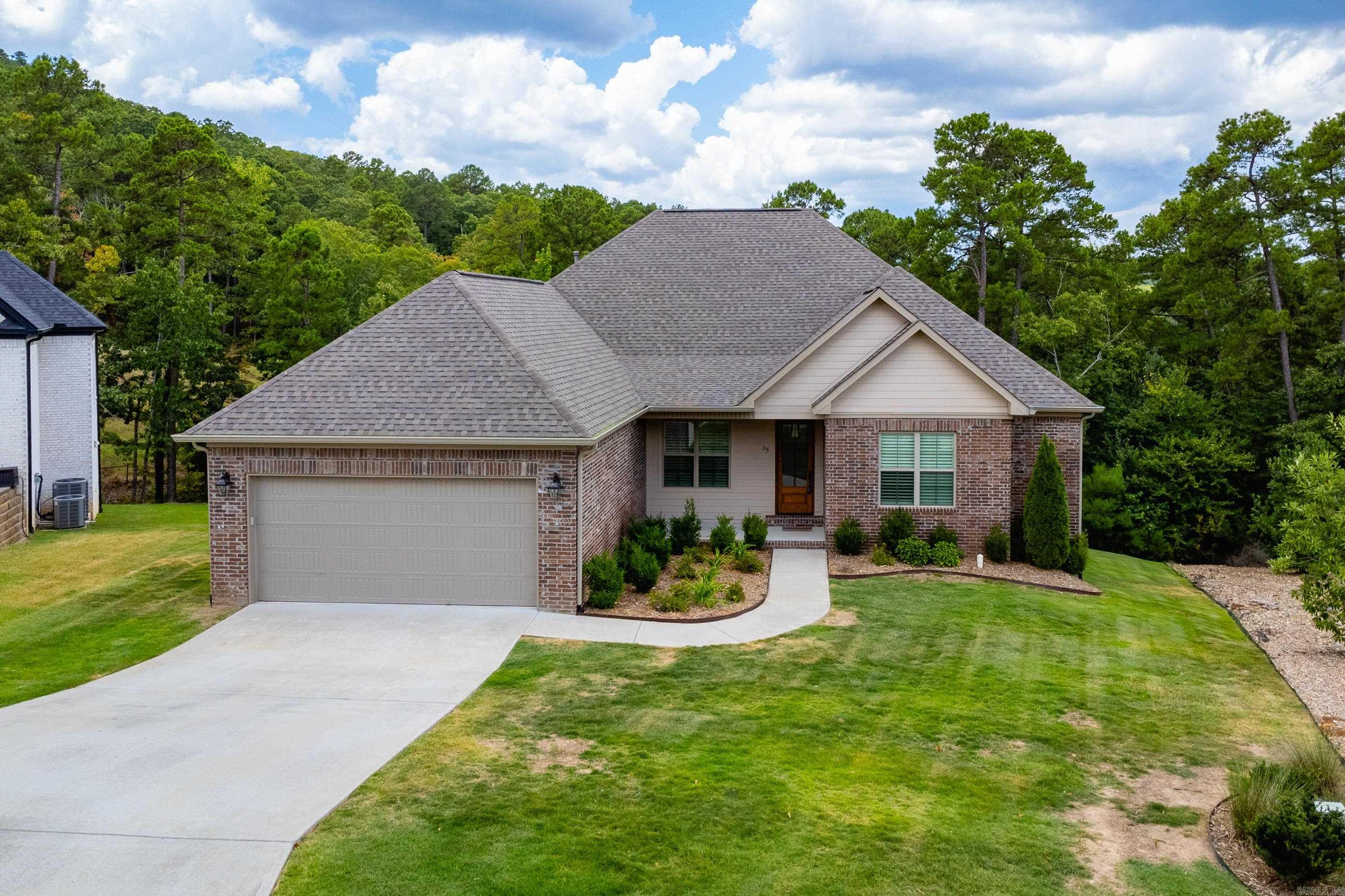 35 Rosans Court Little Rock, AR 72223
