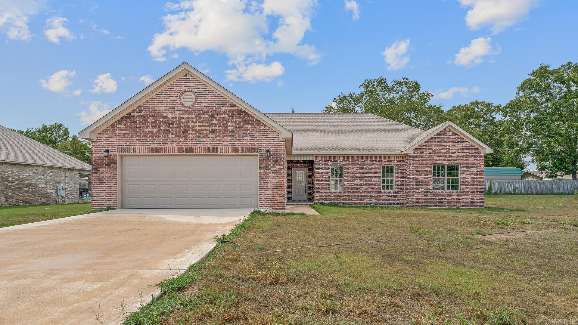 121 Pecan  Lake City, AR