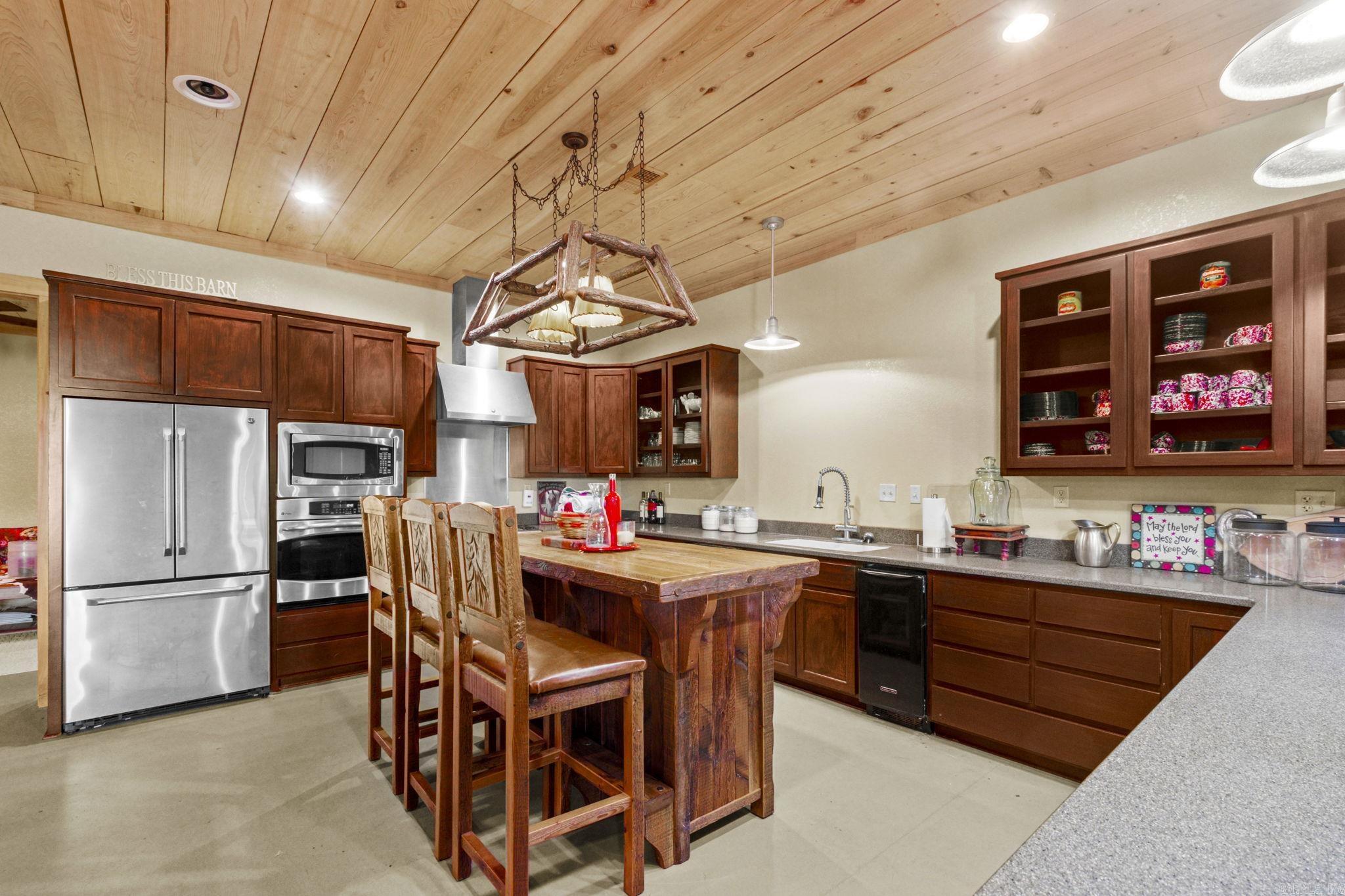 140 Vineyard  Searcy, AR