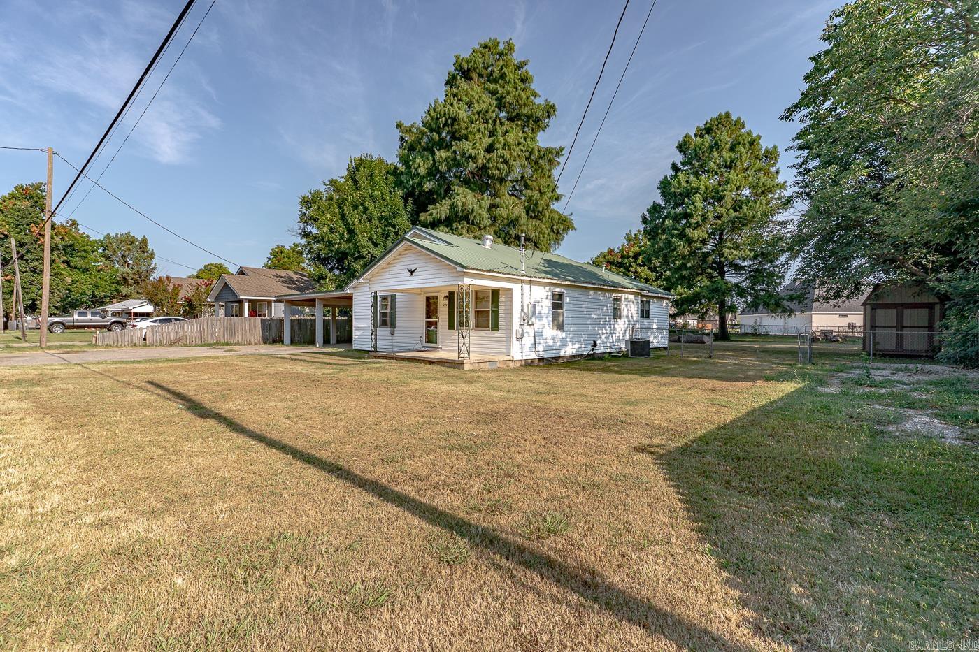 224 E Olympia Ave Manila, AR 72442