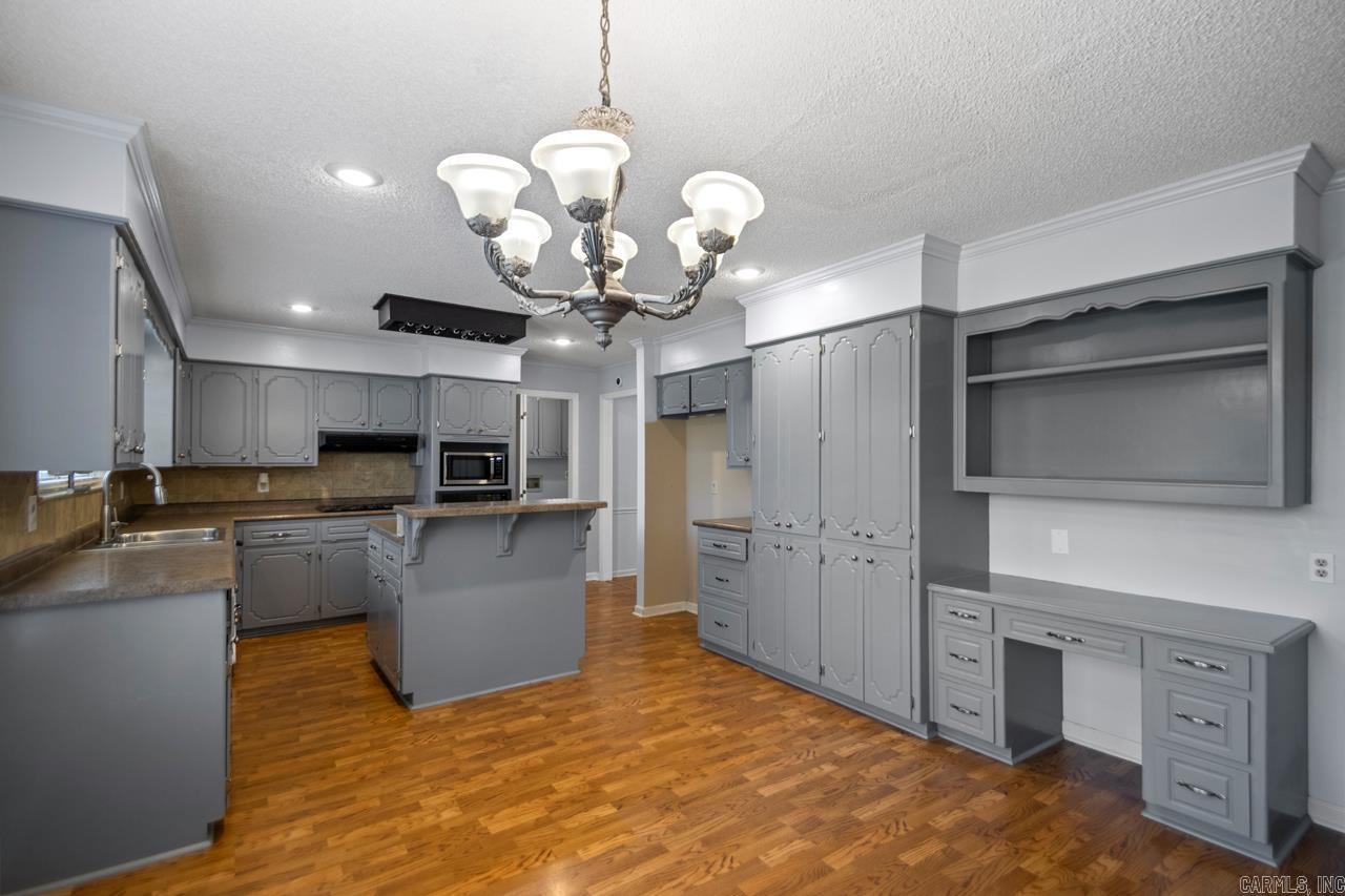 1406 Coolhurst Avenue Sherwood, AR 72120