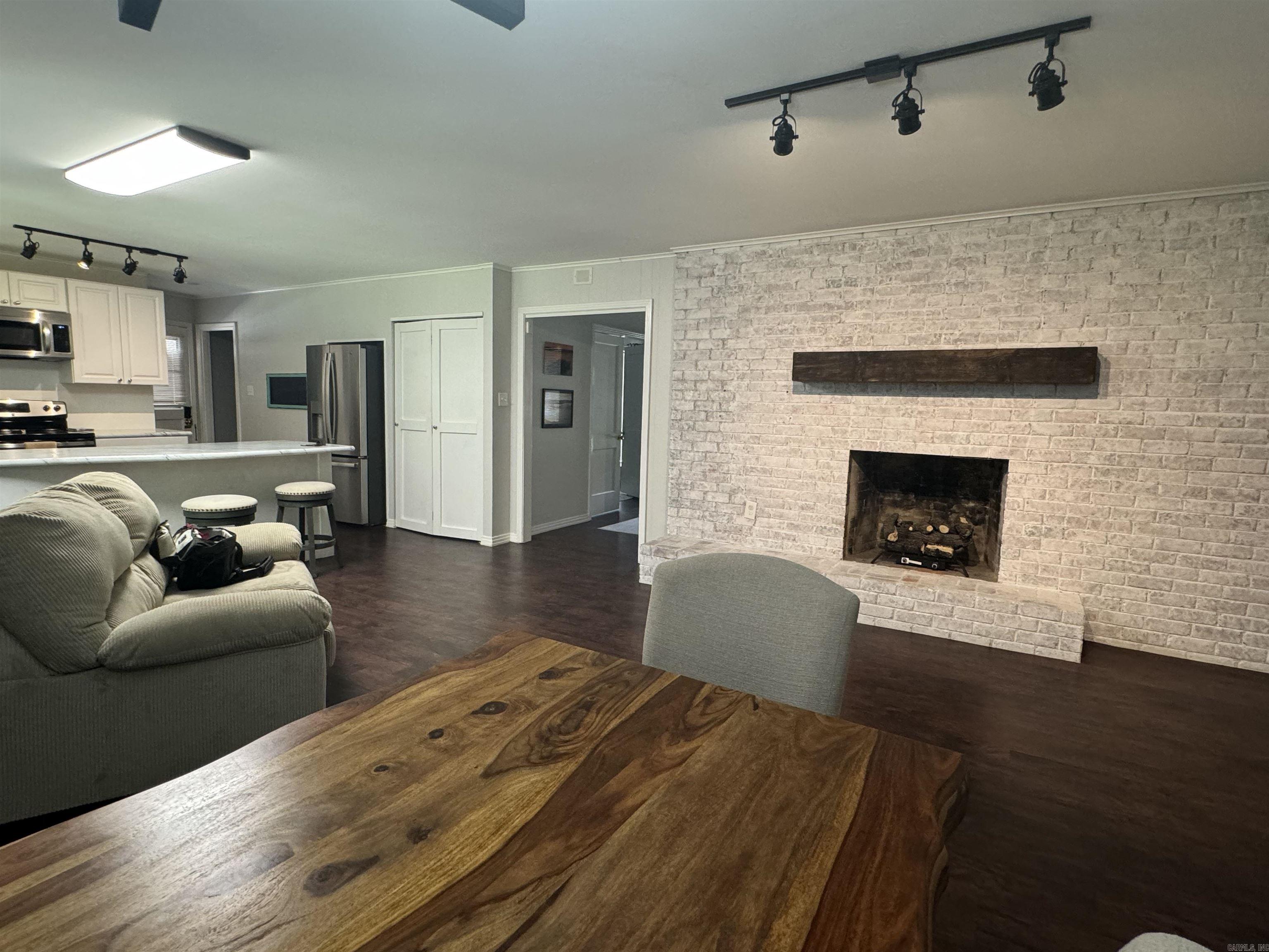 1207 ELM ST.  Crossett, AR