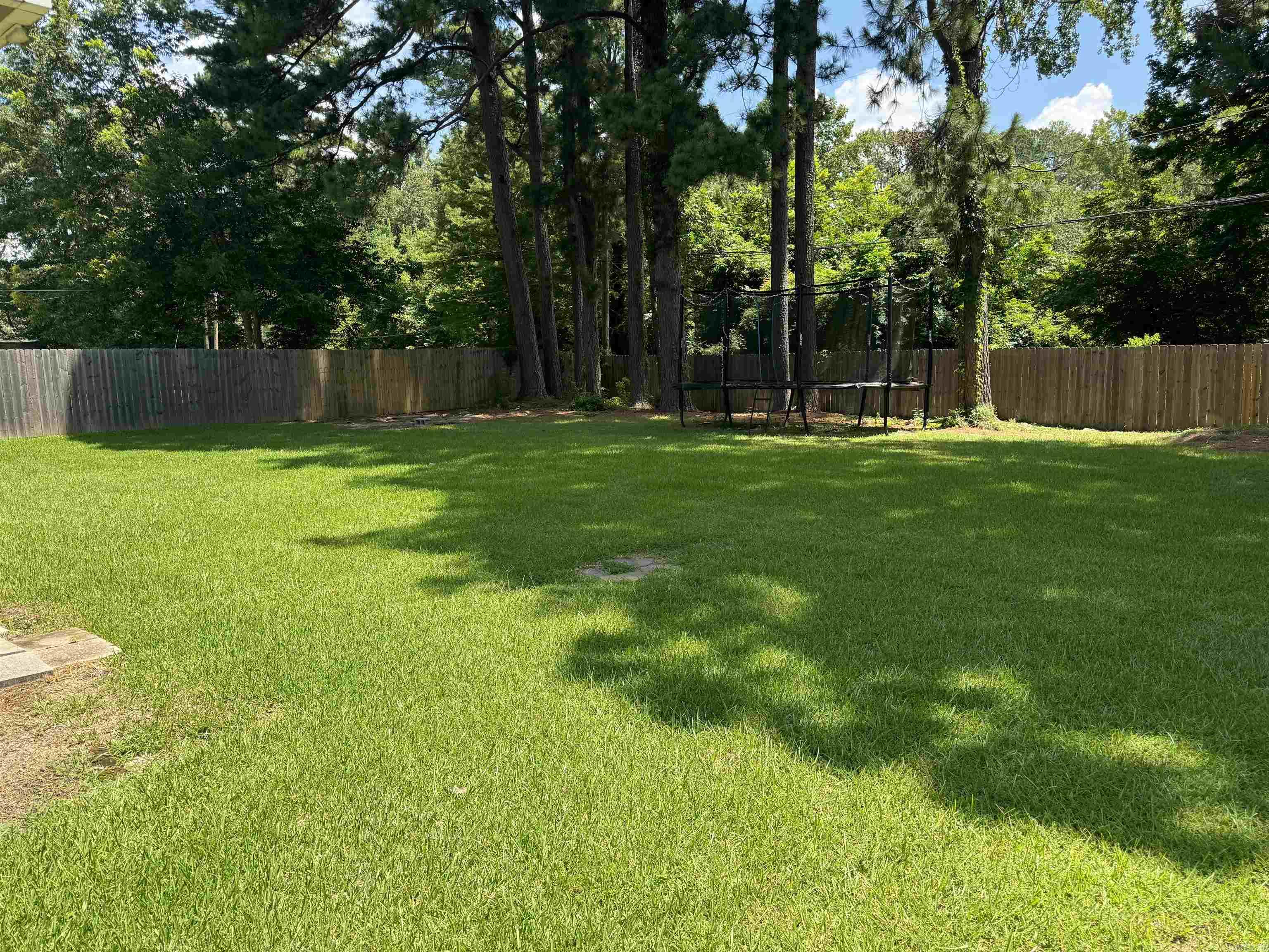 1207 ELM ST.  Crossett, AR