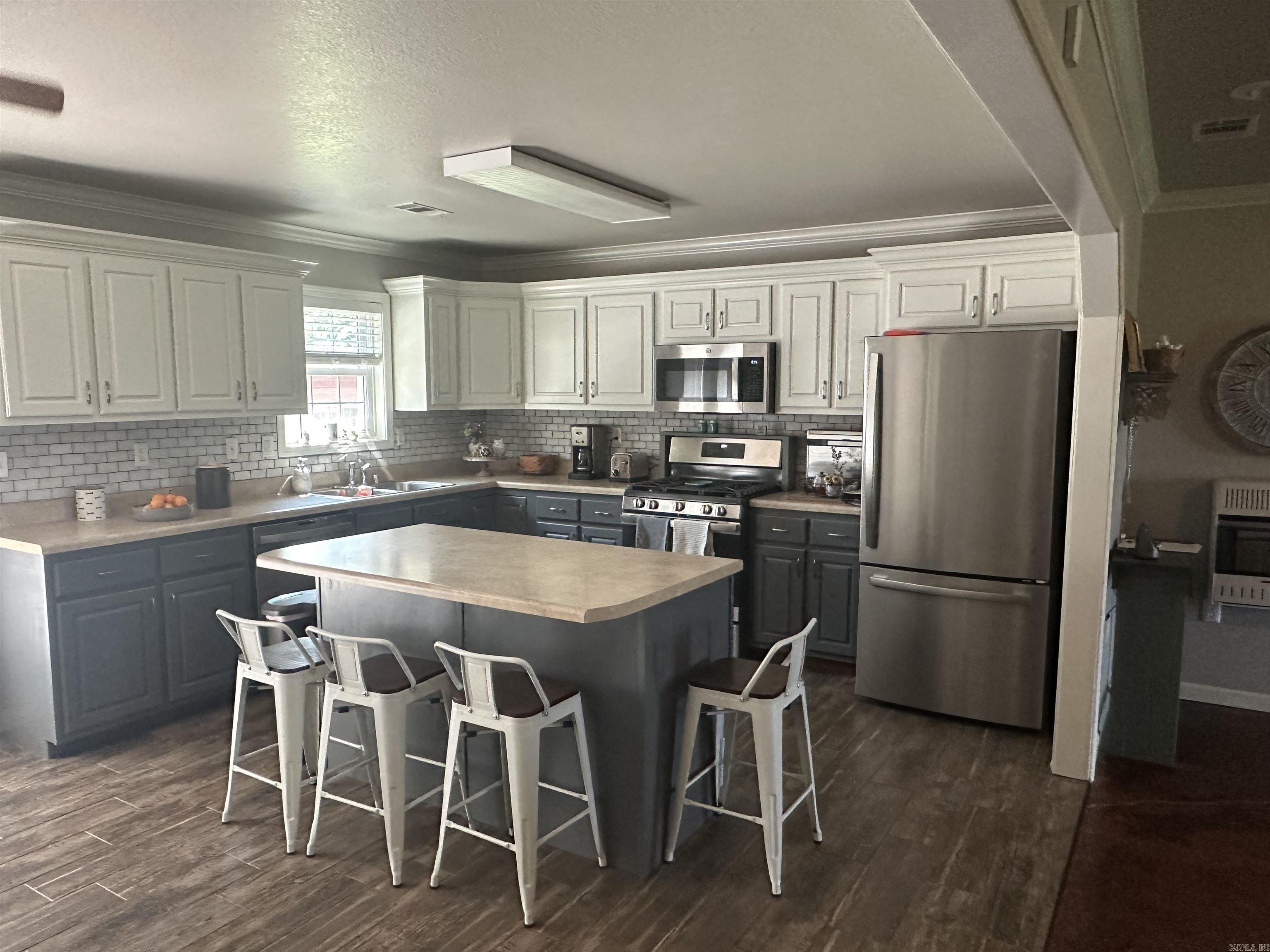 2010 Greenway Lane Jonesboro, AR 72405