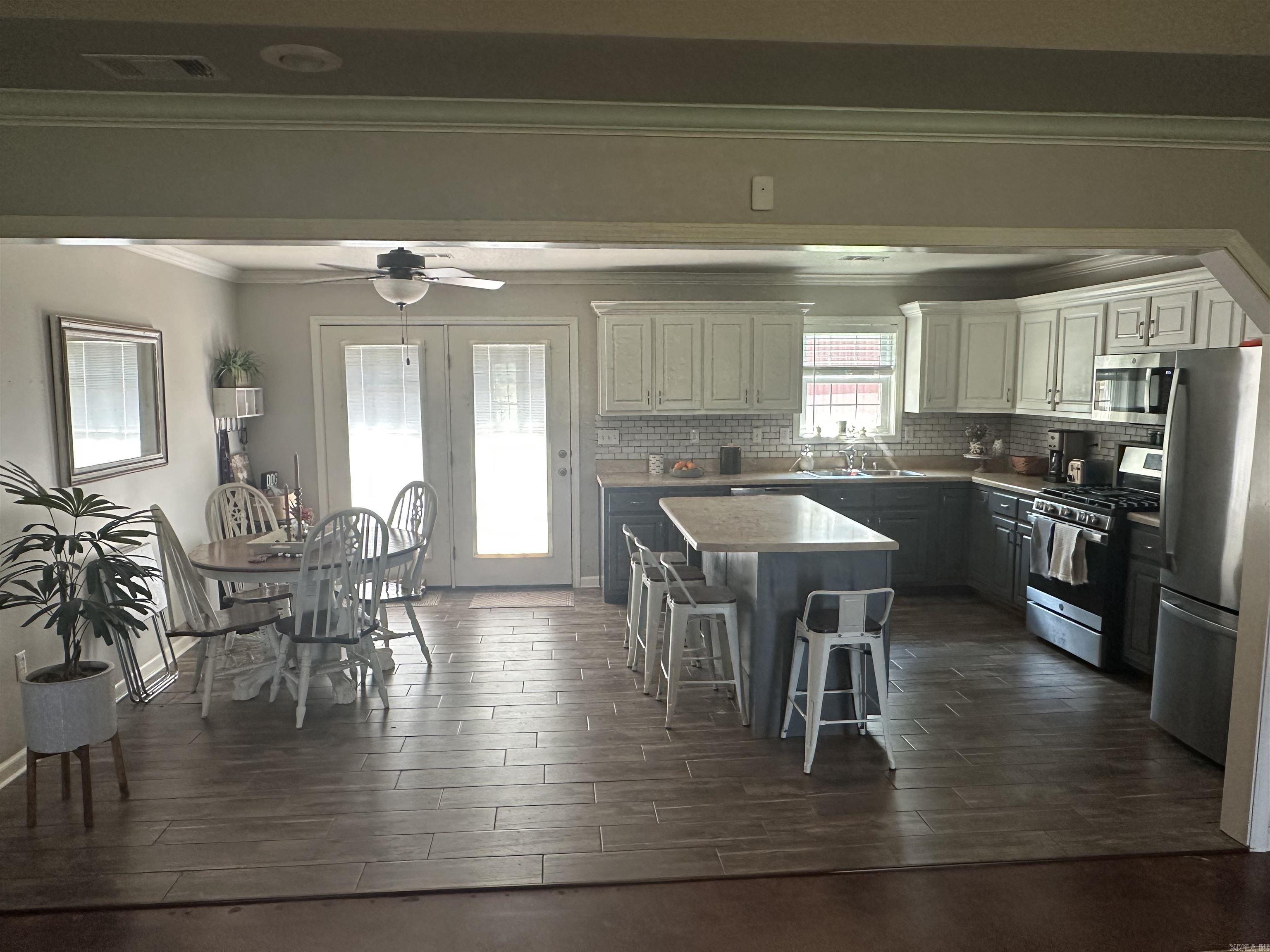 2010 Greenway Lane Jonesboro, AR 72405