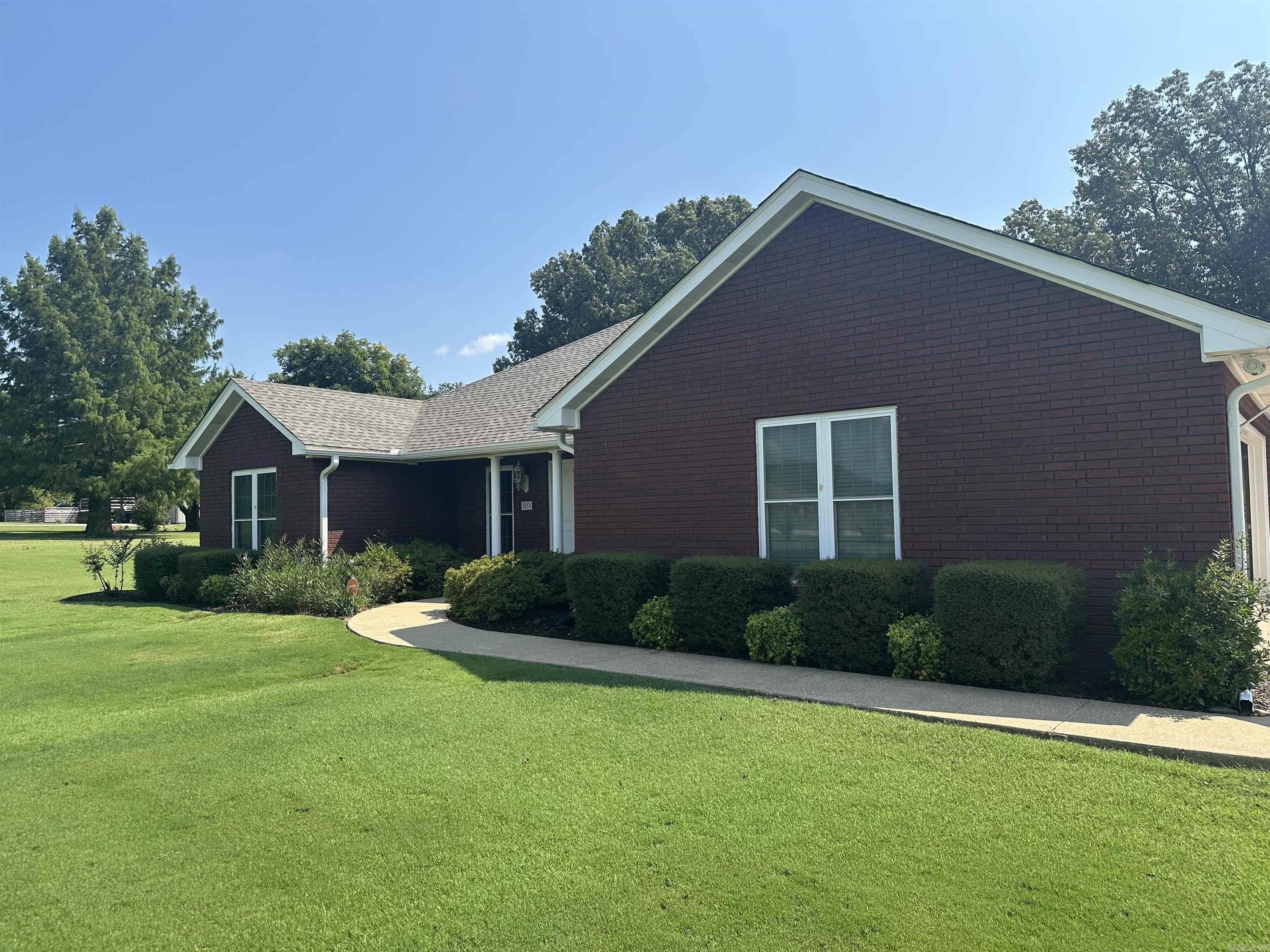 2010 Greenway Lane  Jonesboro, AR